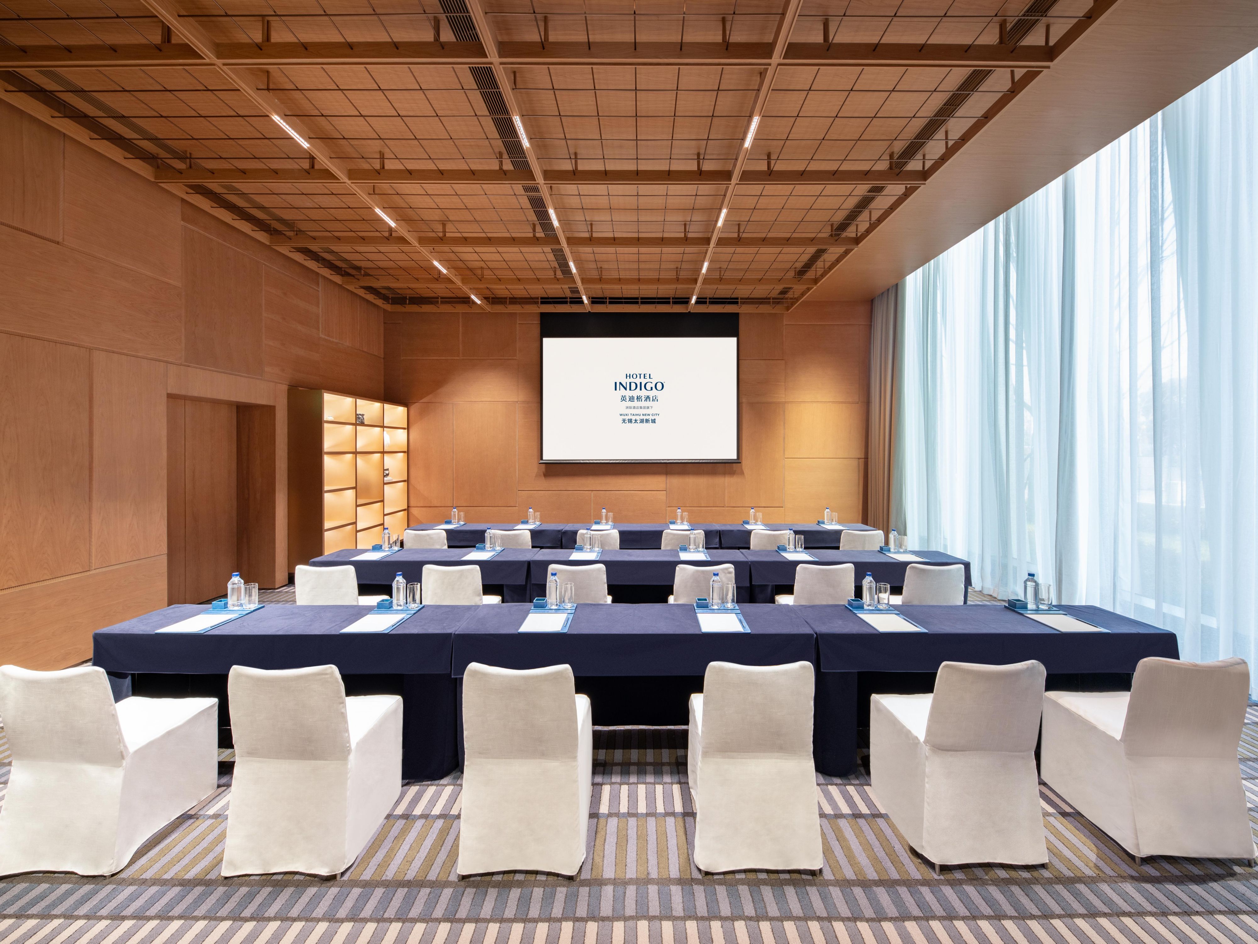 Creative Meeting Room2