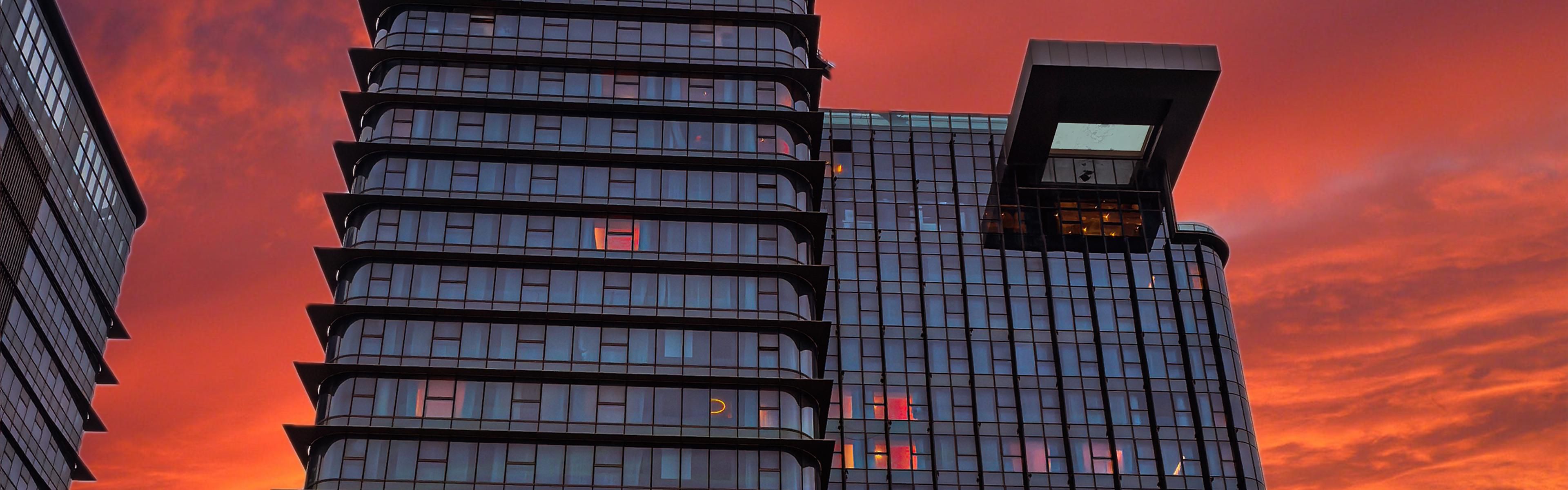 $hotelInfo.mediaDetails.welcomePhotos.primaryPhoto.caption}