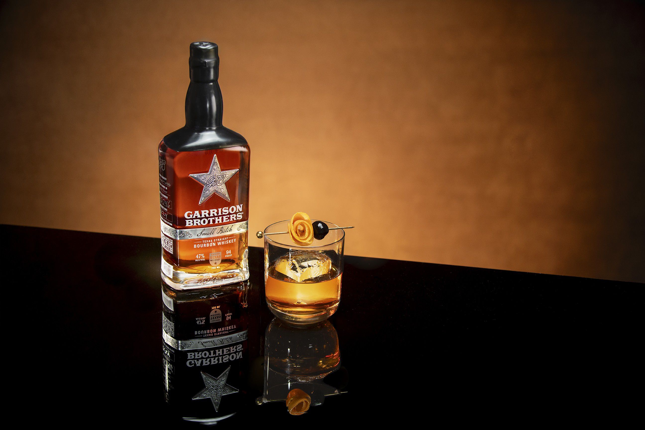 Old fashioned cocktail