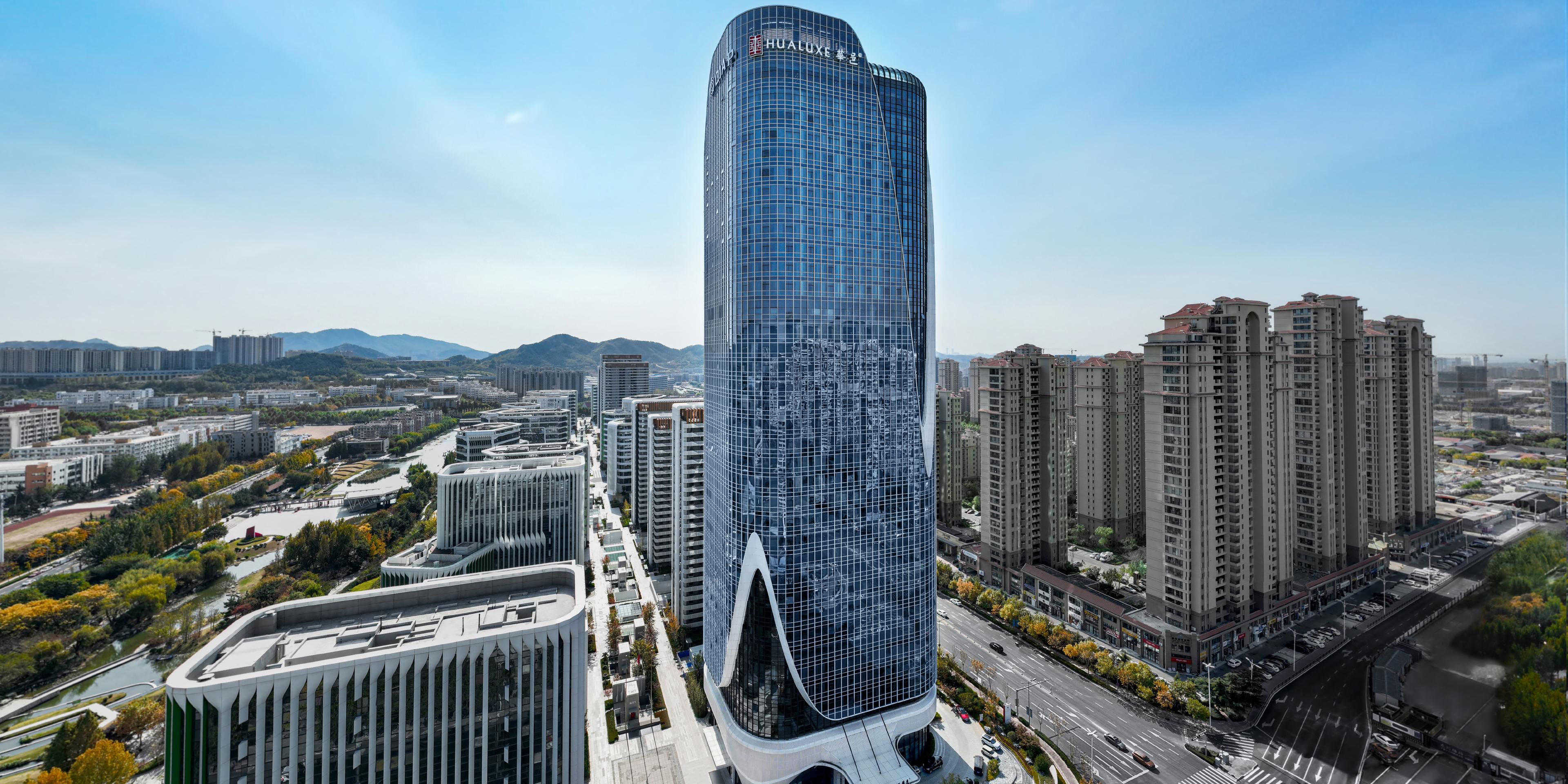 HUALUXE 青岛李沧华邑酒店