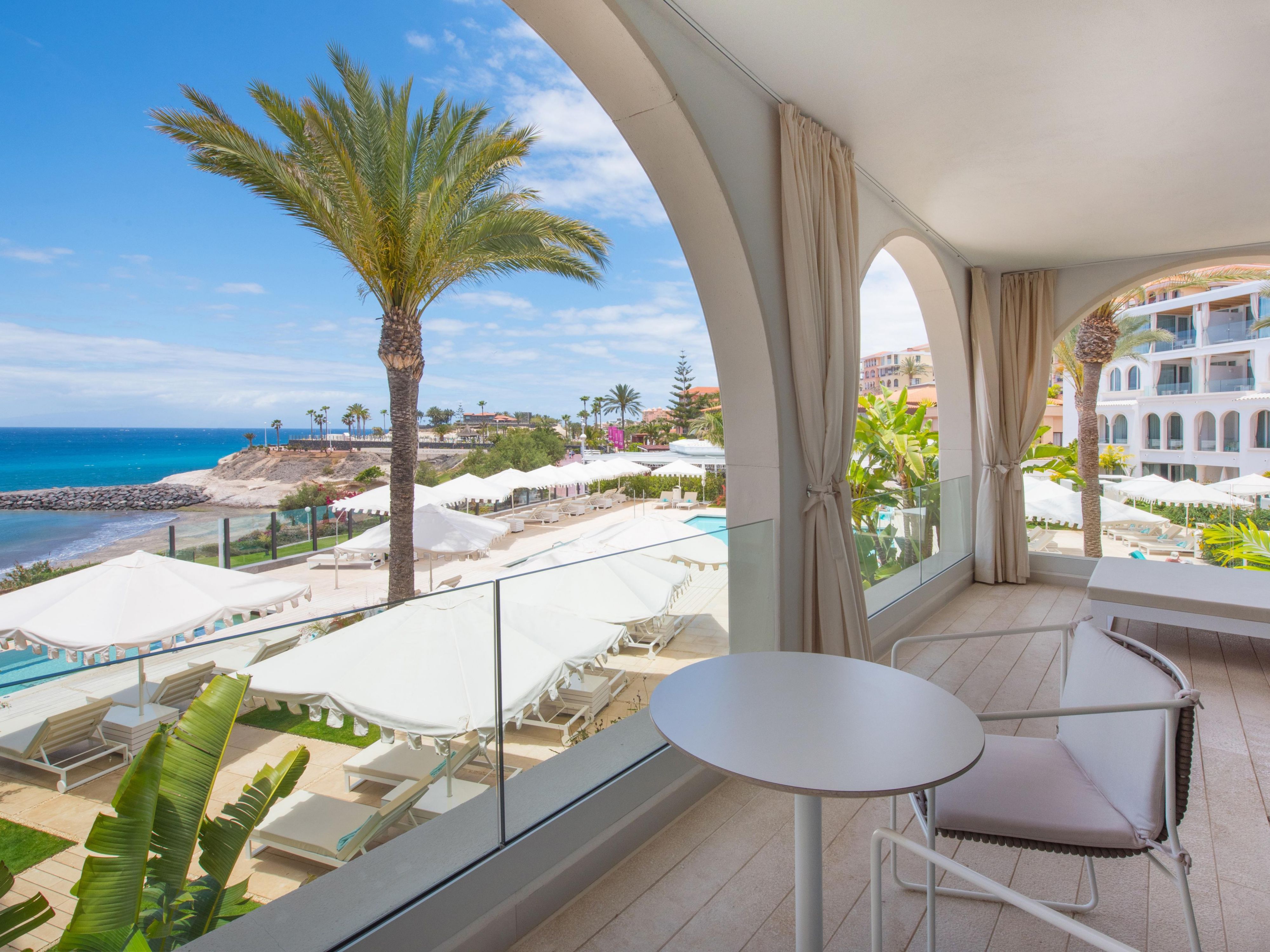 Priority Location Suite Sea View