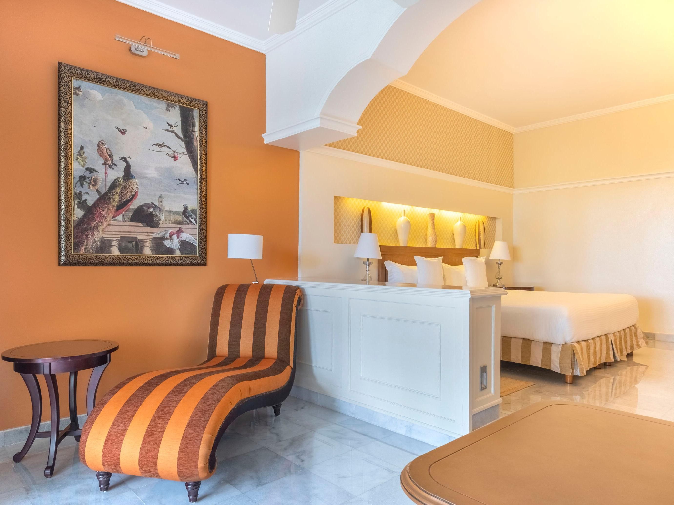 Suites with lounge chair