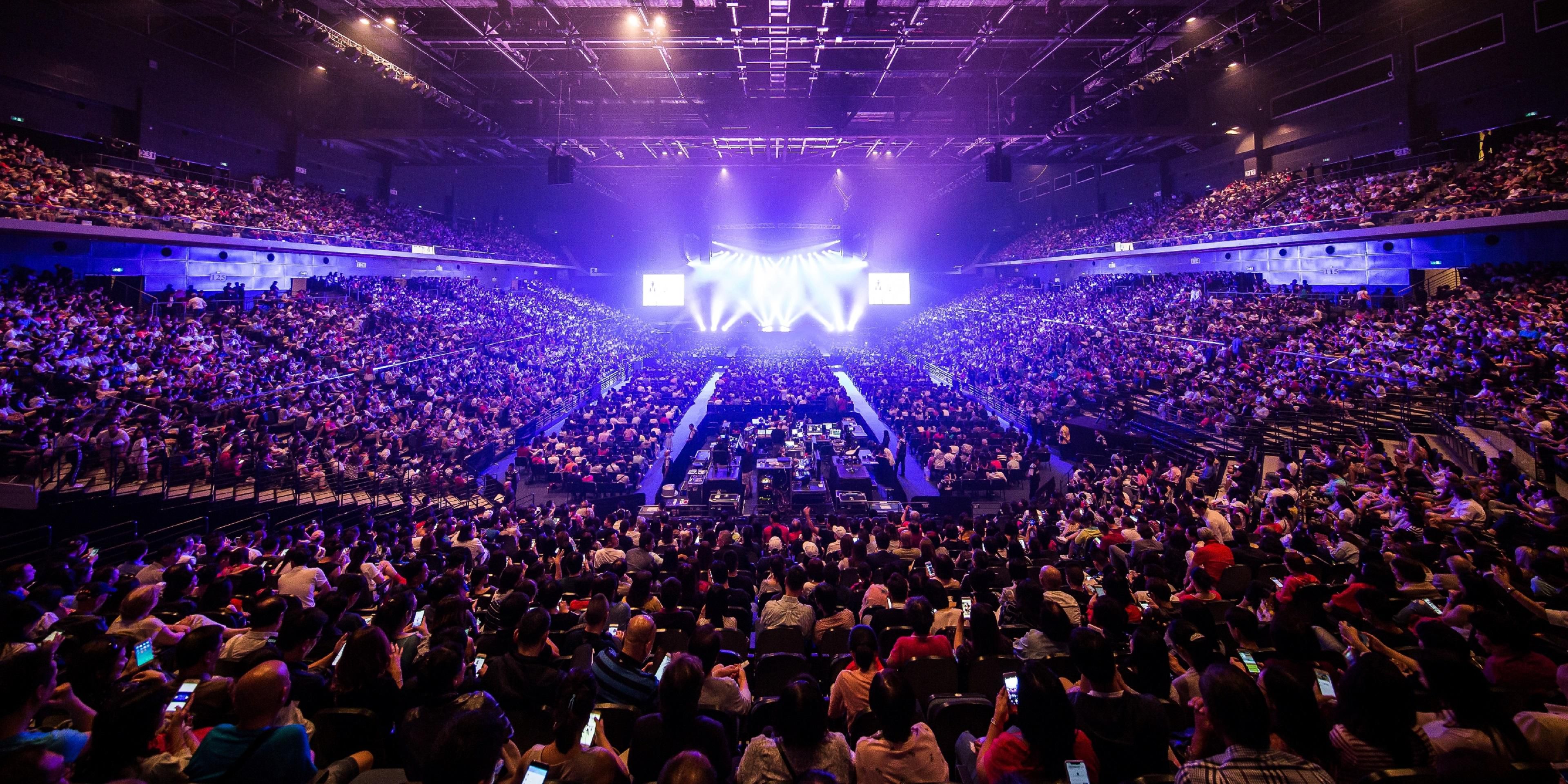 The 15,000-seat Cotai Arena hosts major sporting events, concerts, awards show and more. A star-studded cast of major international celebrities from Asia and around the world have graced the Cotai Arena stage including The Rolling Stones, Rihanna, Lady Gaga, Katy Perry, Beyoncé, Bon Jovi, Jacky Cheung, Joey Yung, Eason Chan, Super Junior and more.
