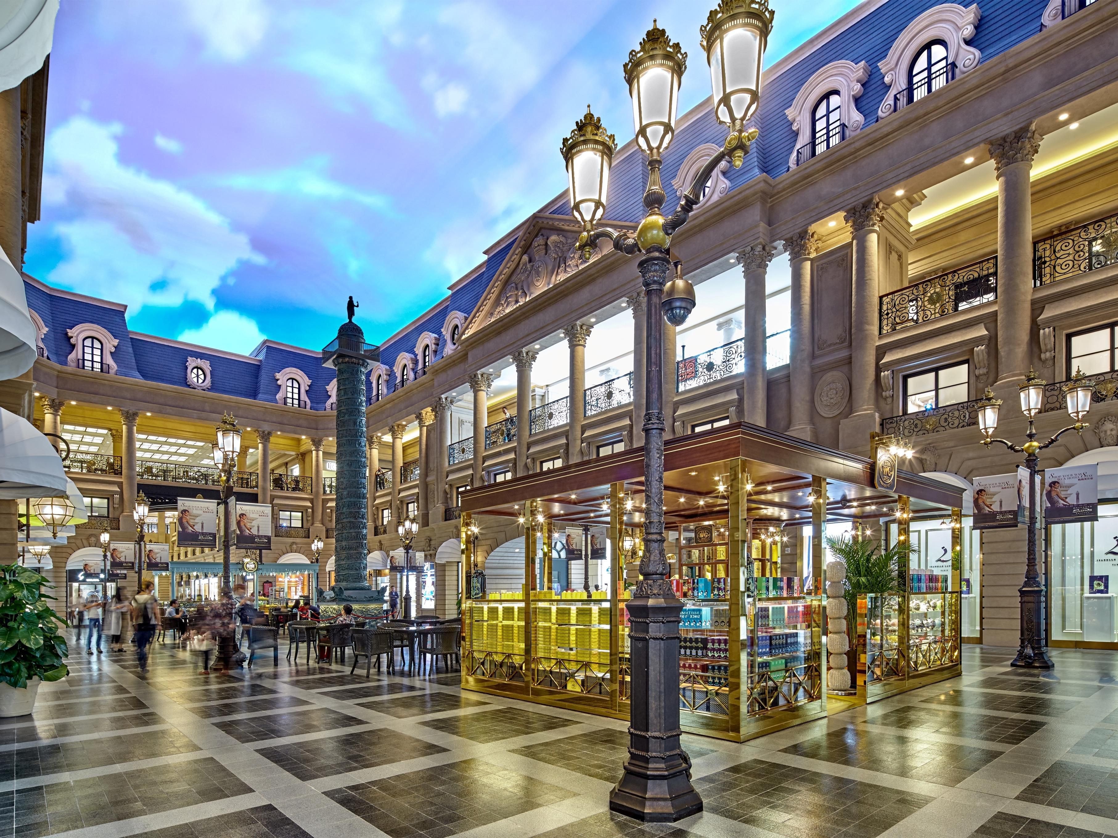 Shopping Mall