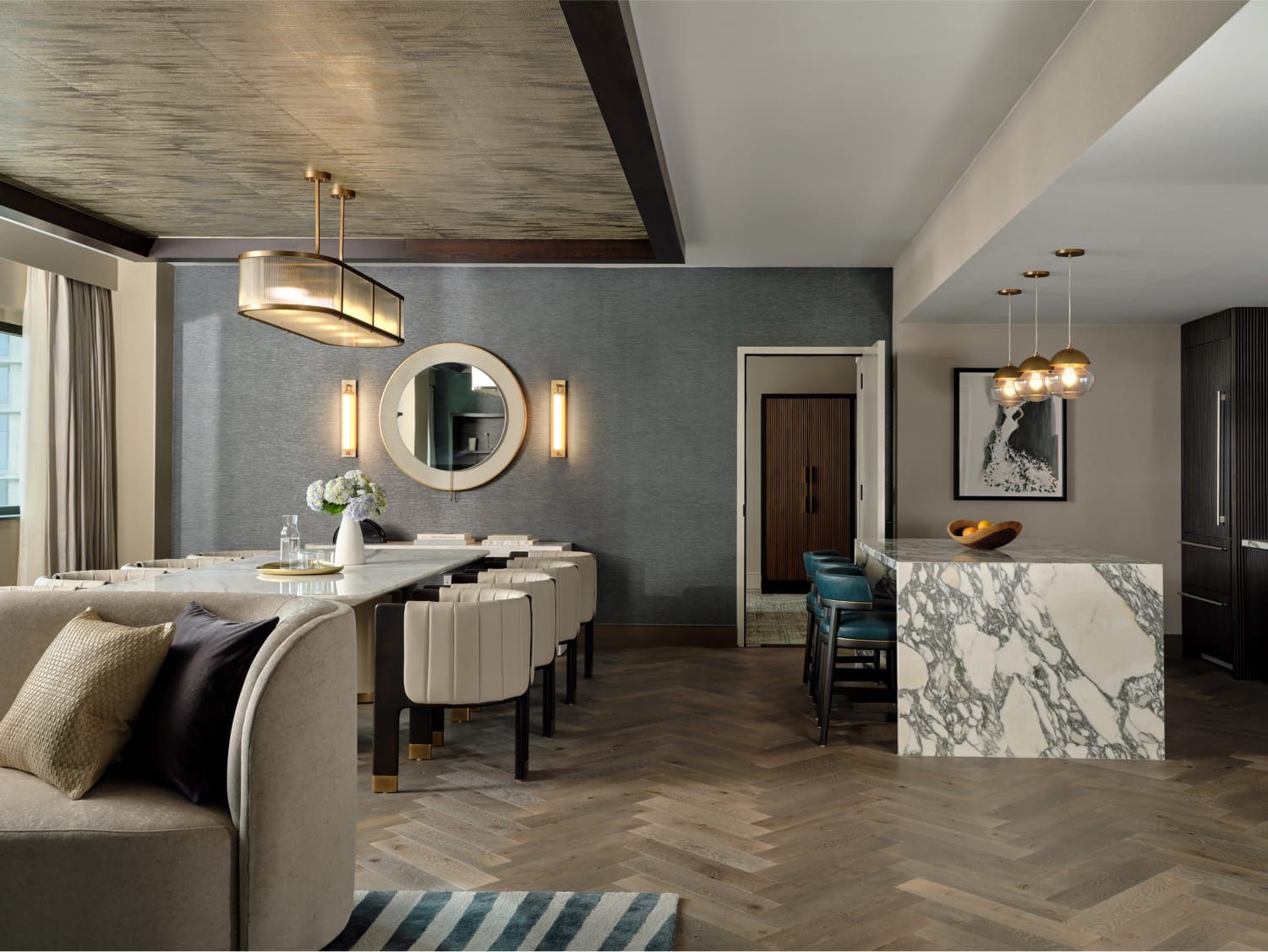 luxurious suite with dining room and kitchen