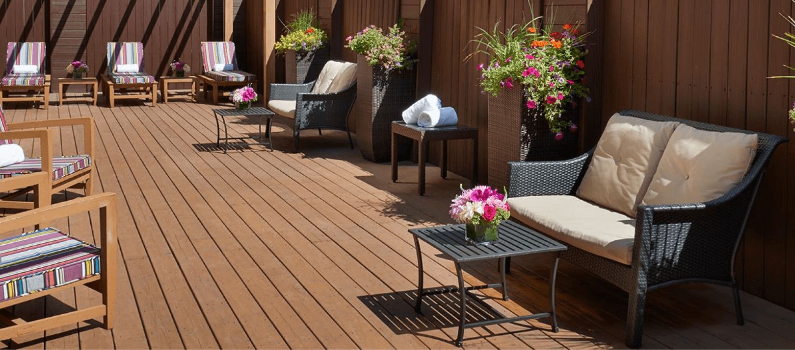 Outdoor patio at Spa InterContinental