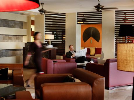  ดิโพลแมต เลานจ์ อินเตอร์คอนติเน็นตัล ฮานอย เวสต์เลค