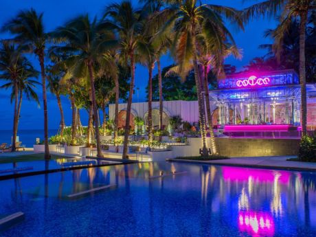  โคซีโค่ บาร์ อินเตอร์คอนติเน็นตัล หัวหิน รีสอร์ท