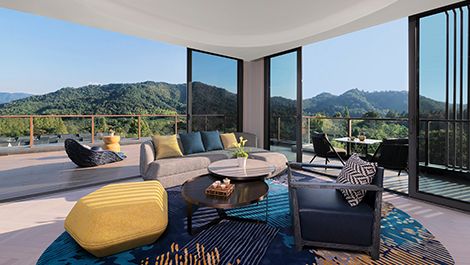 Located in the famed Lingfeng National Scenic Area, a place rich in greenery and the aroma of tea, Hotel Indigo Anji featues magnificient sweeping views.