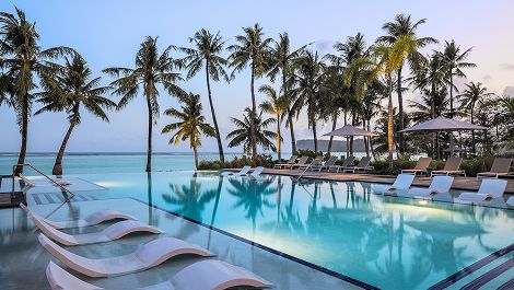 Hotel outdoor infinity pool 