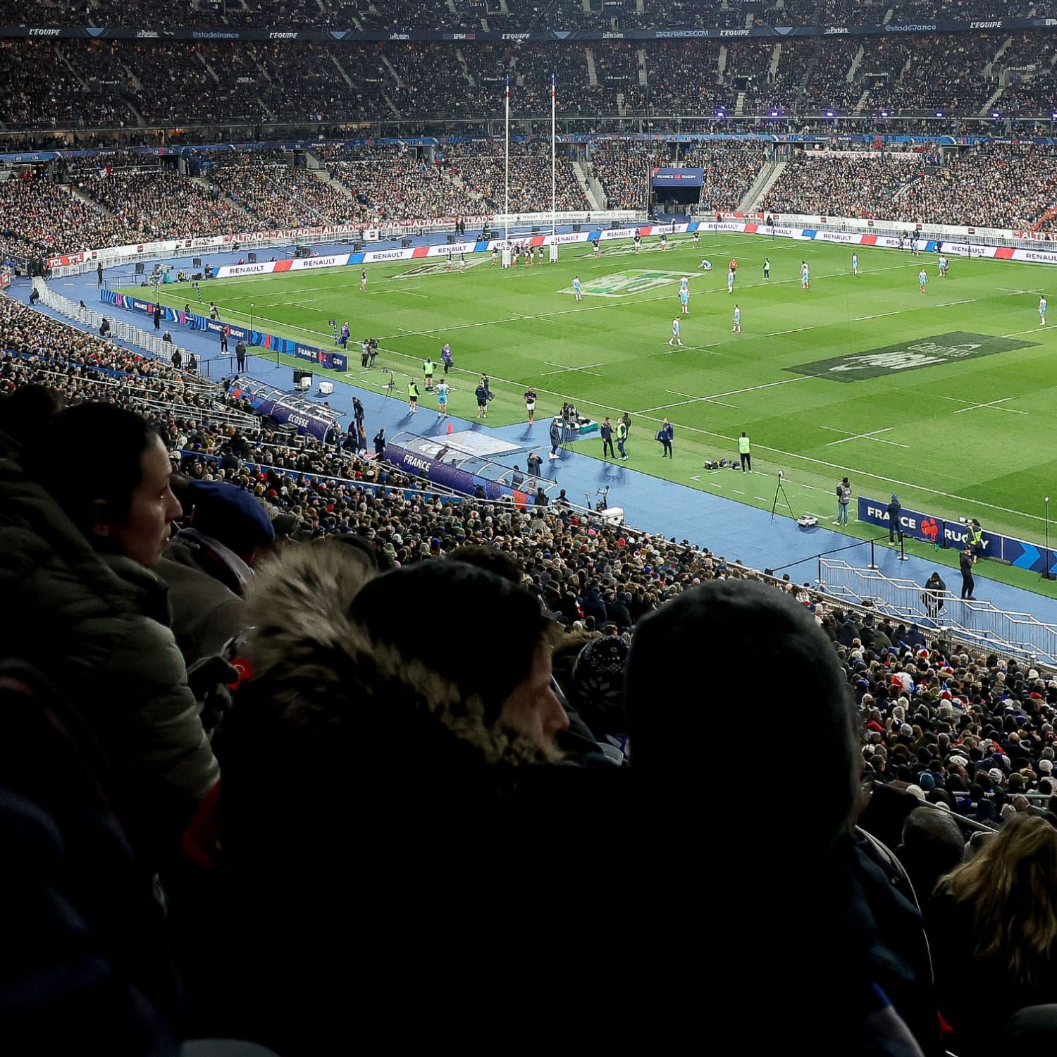 Crowd view of the pitch from the stadium seating, watching a Guinness Men's Six Nations rugby match