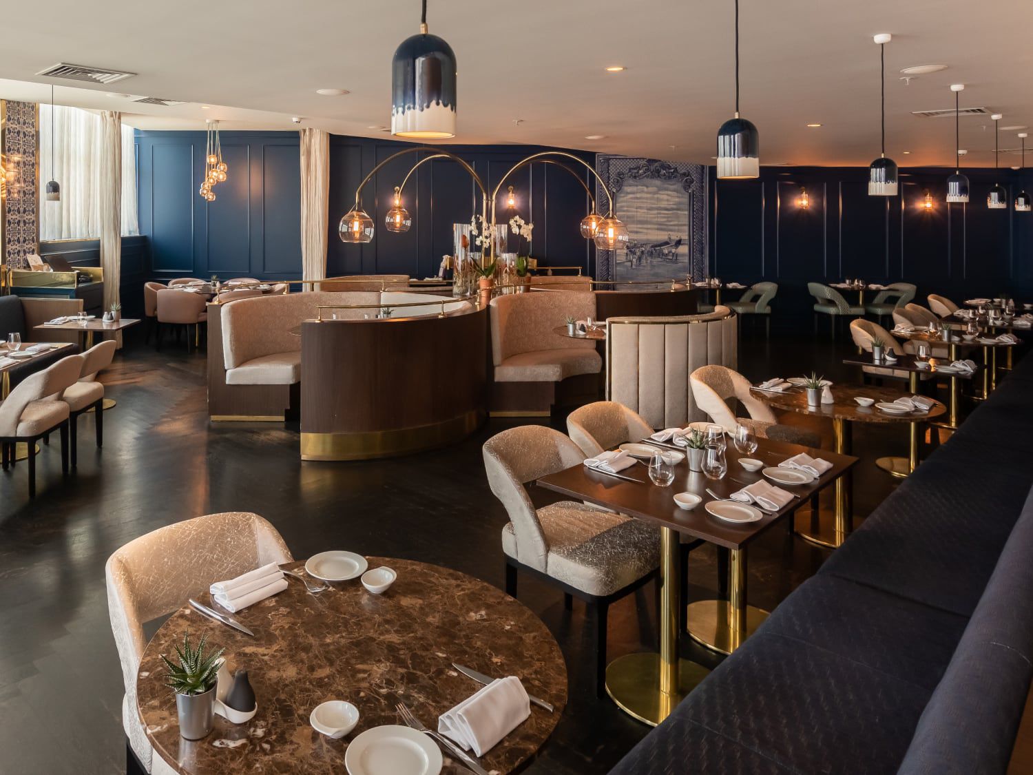 The Akla restaurant at InterContinental Lisbon features traditional Portuguese tiles.
