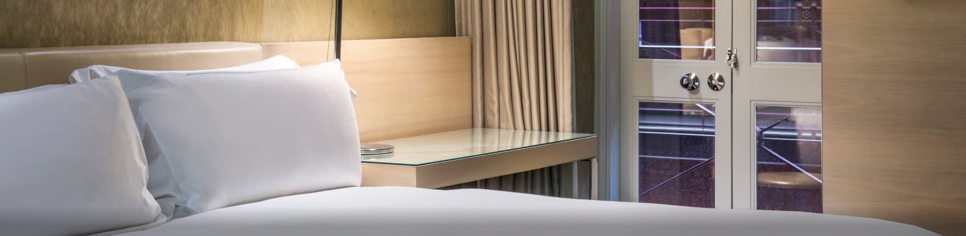 InterContinental Melbourne guest room with city-inspired art
