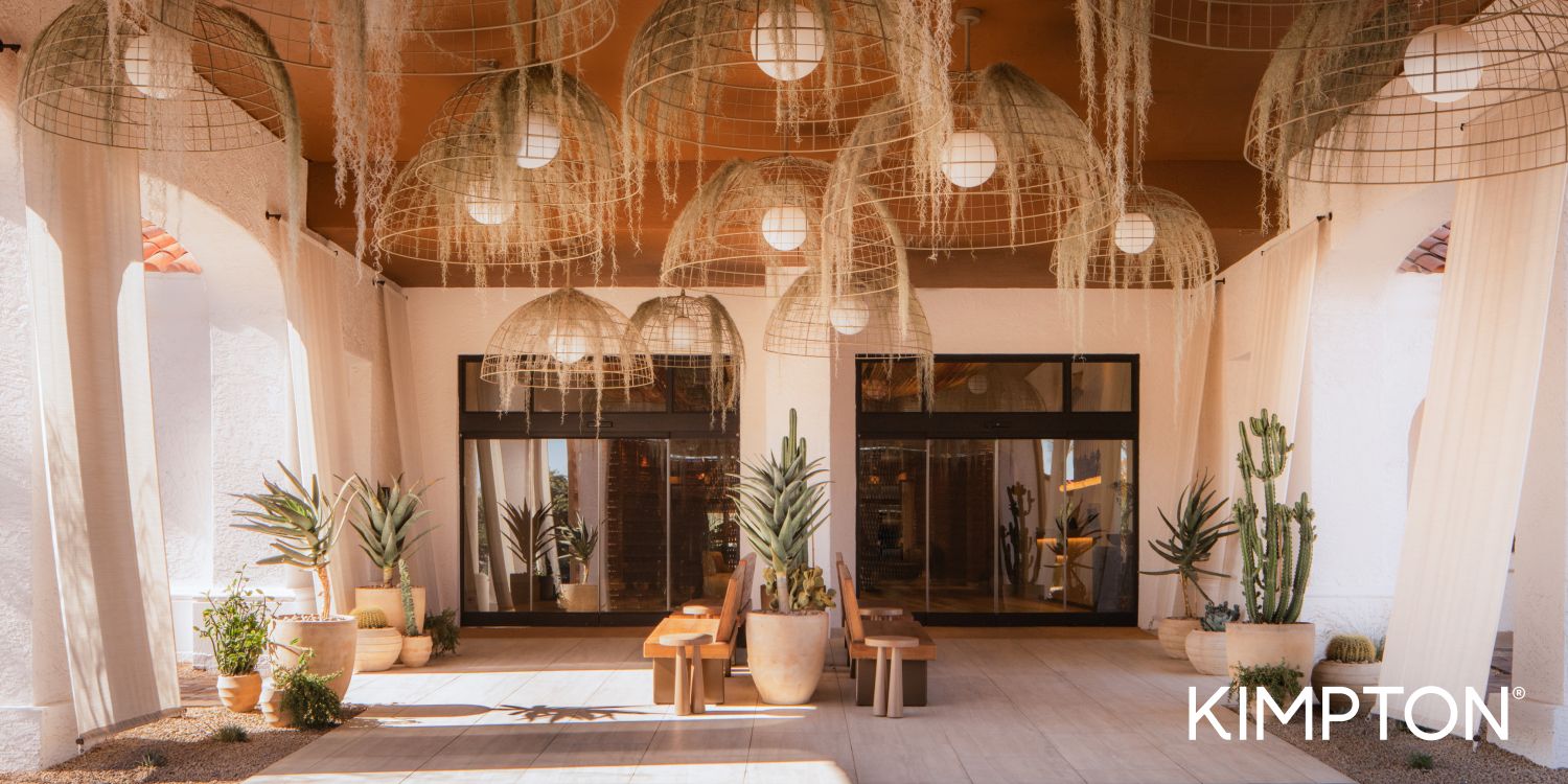 Dramatic entrance to luxury scottsdale resort