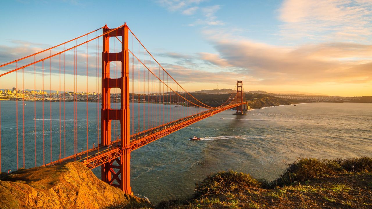 golden gate bridge in san francisco and view of the bay
