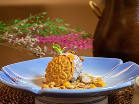 Holiday Inn & Suites Batangas Limapark Plum Pan Asian Cuisine