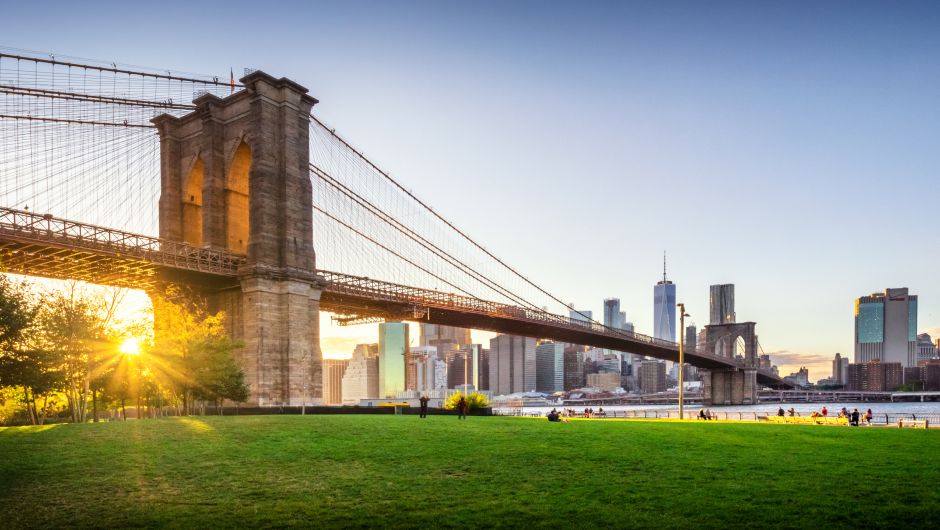 Brooklyn Bridge and New York City skyline 