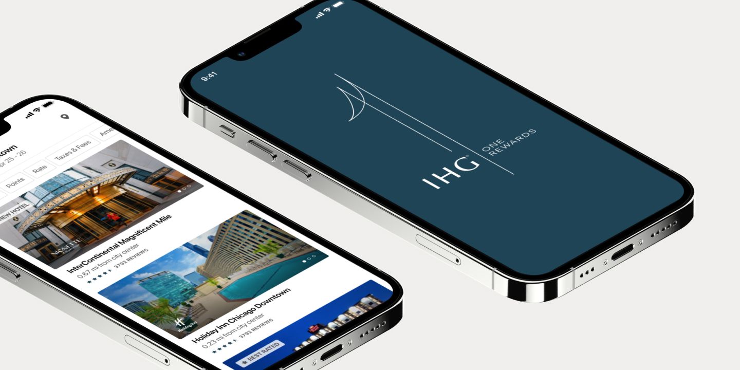 Telas de telefones com o aplicativo do IHG One Rewards