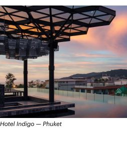 Zdjęcie hotelu Indigo — Phuket o zmierzchu