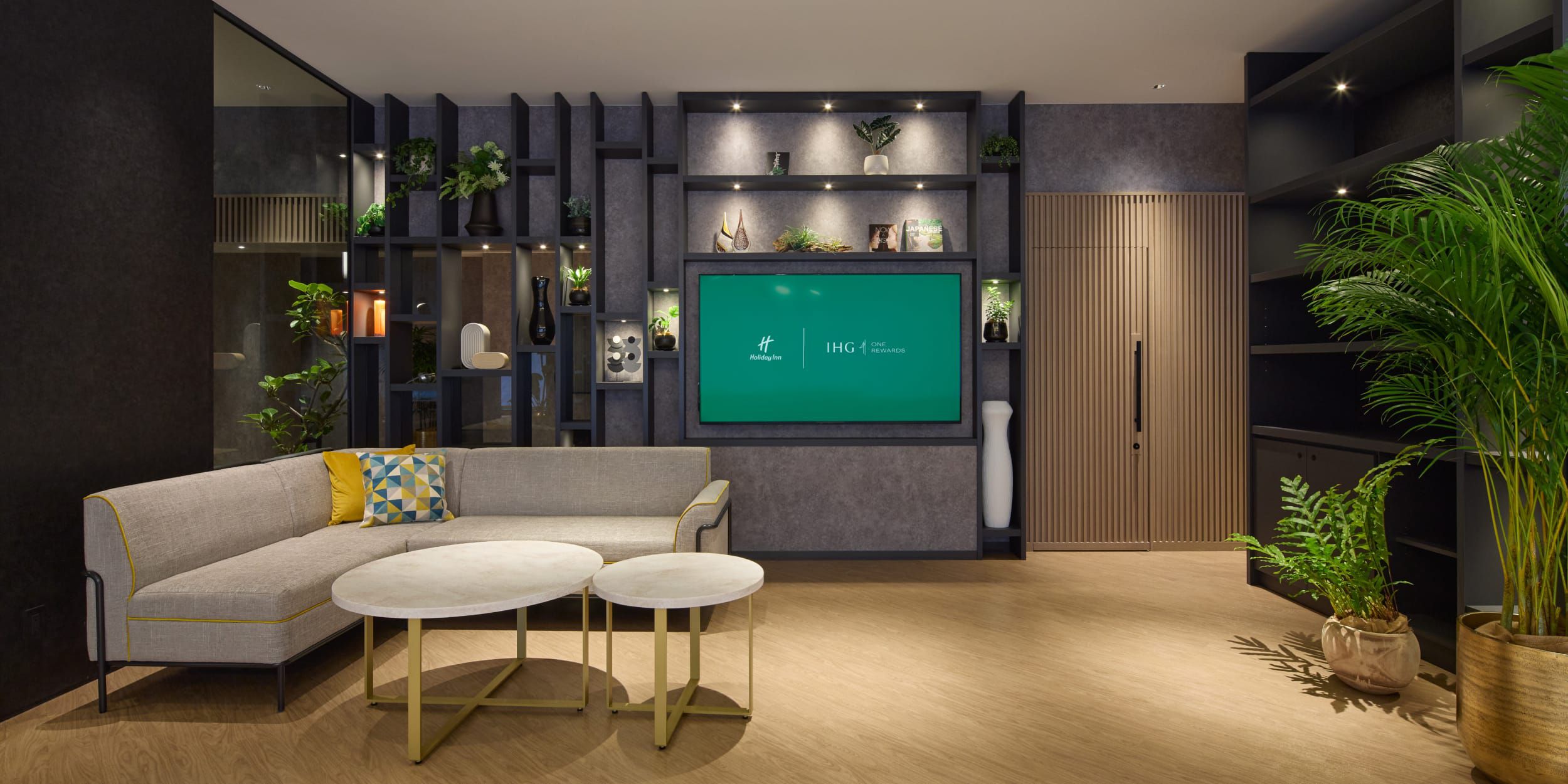 下榻新揭幕酒店，立享 85 折優惠