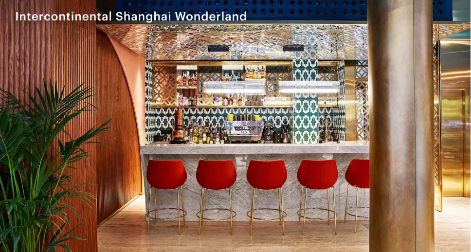 Image of a ritzy, hip bar at the InterContinental Shanghai Wonderland