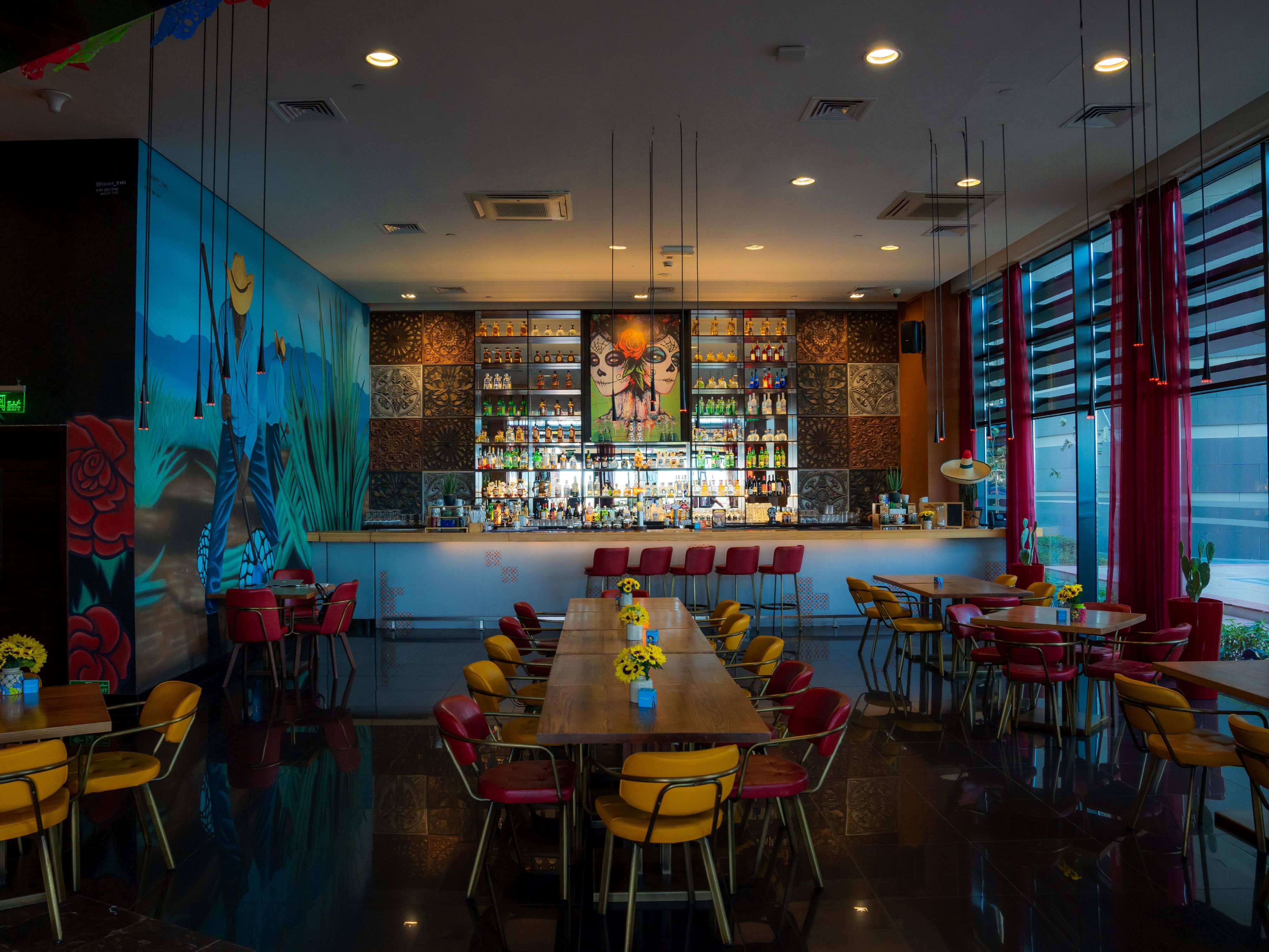 A lively brunch at Amerigos where bold Mexican flavours, colourful sharing plates, and upbeat energy set the tone for long, feel-good evenings by the bay.