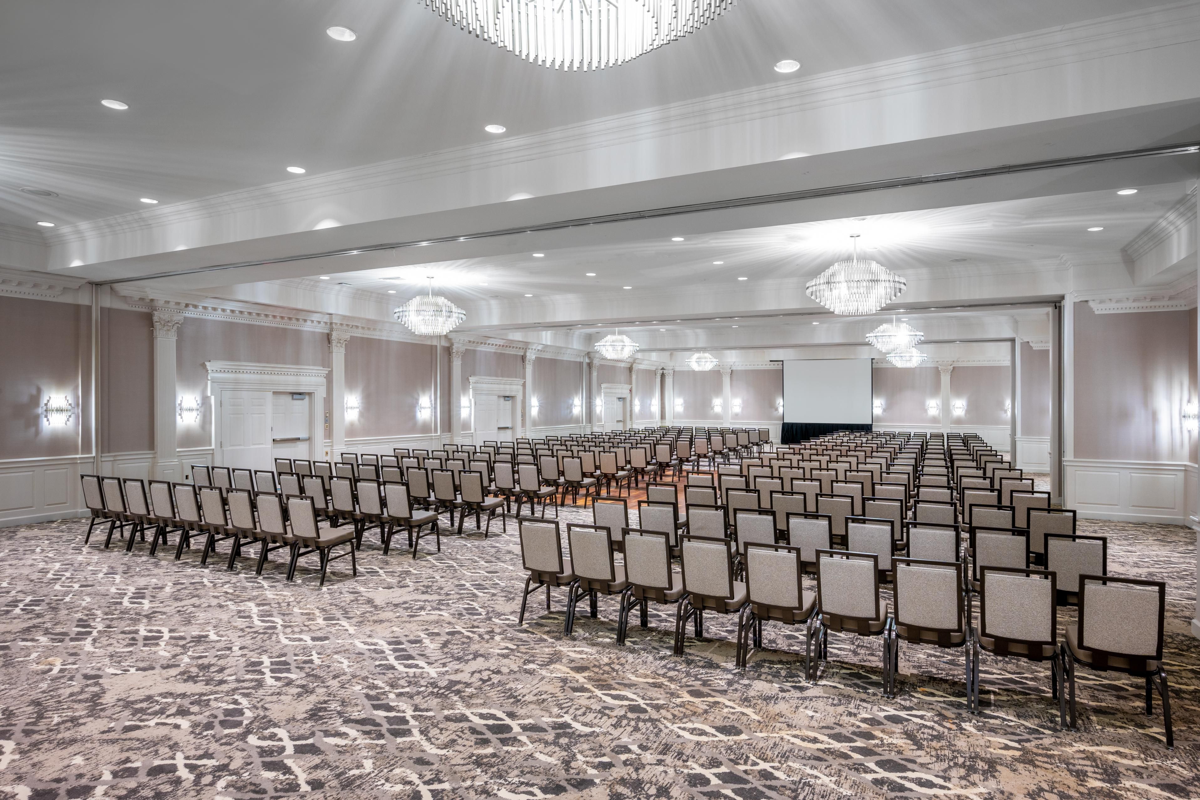 King Street Ballroom, with space for 900 guests theater style