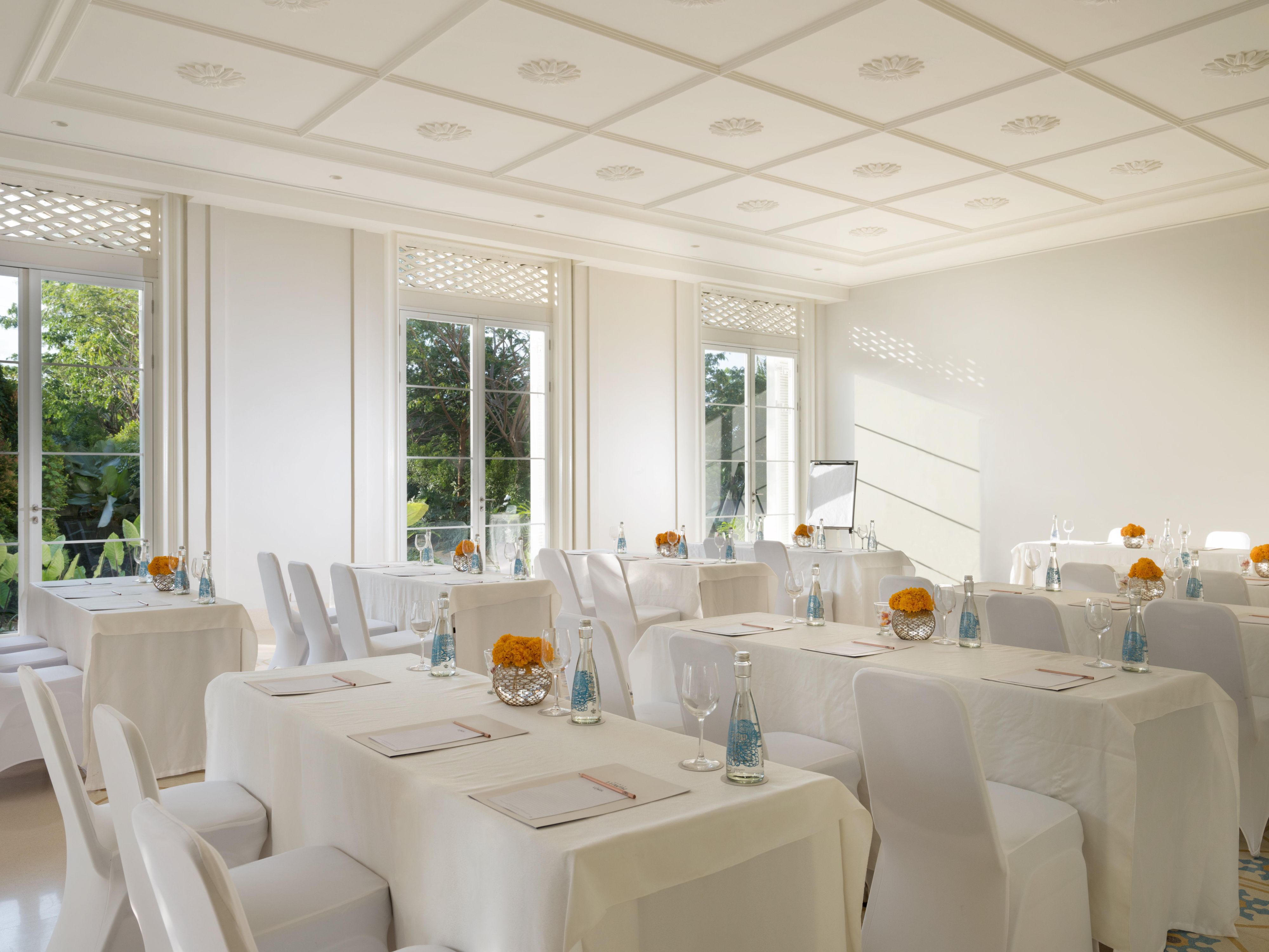 Be it business or pleasure, we can cater any event that you plan. Privately book the whole resort for your important and stylish event. Equipped with modern meeting rooms and comprehensive business facilities, Rumah Luwih Wedding Resort is the perfect resort event venue for your meetings in Bali, conferences, workshops, and seminars. 