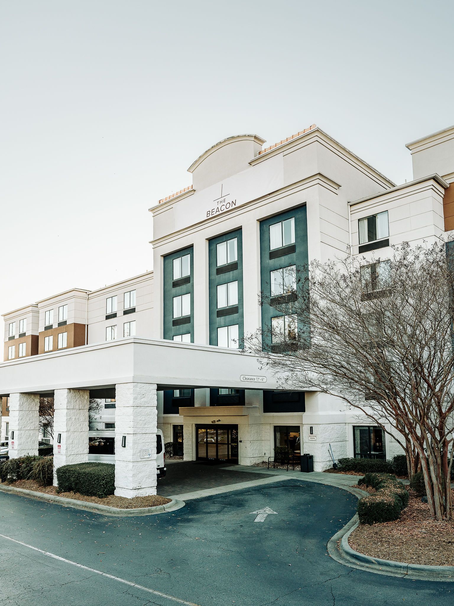 Indépendant (SPHC) The Beacon Charlotte Airport