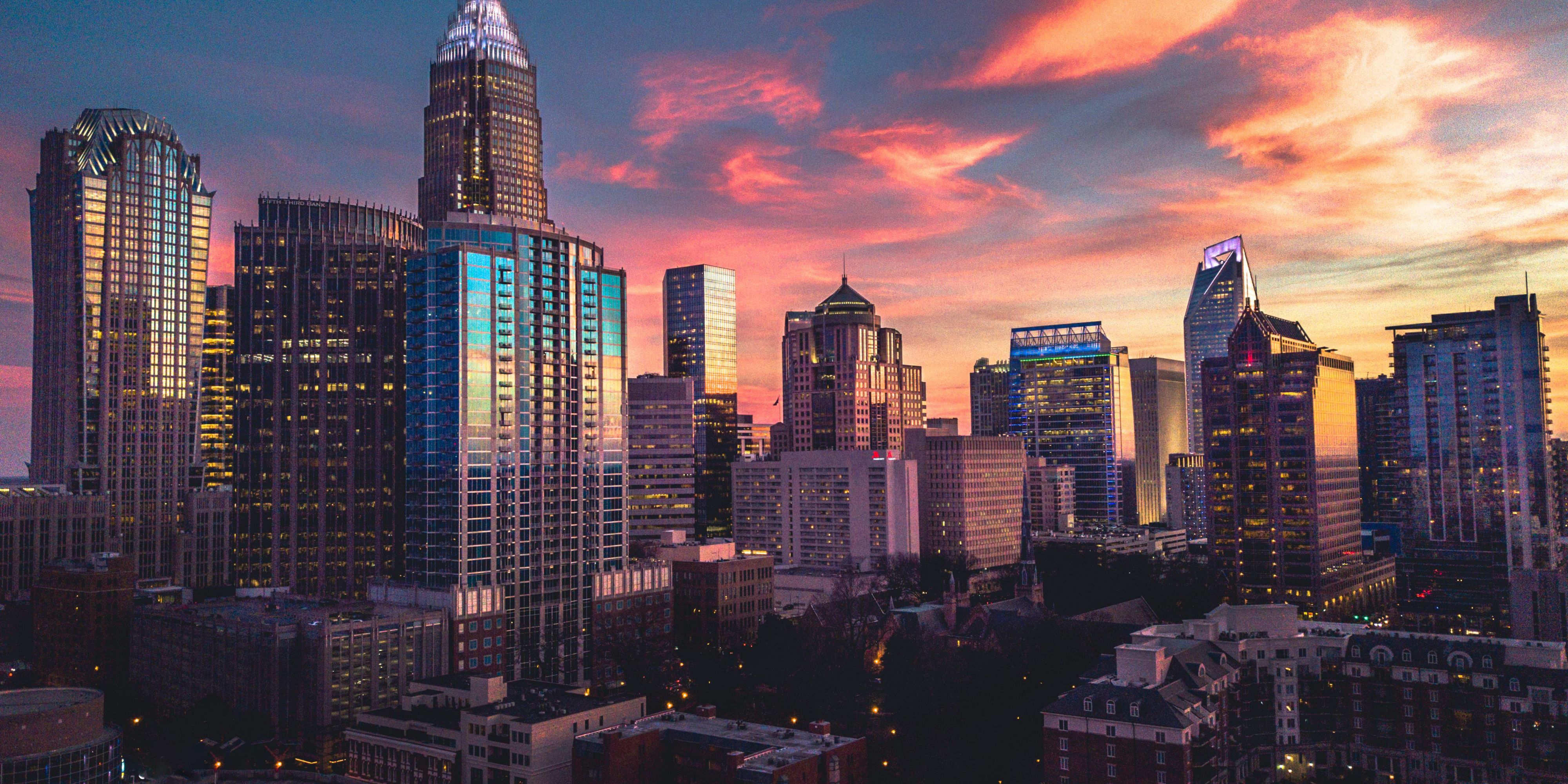 สนามบินชาร์ล็อตต์ (SPHC) อิสระ