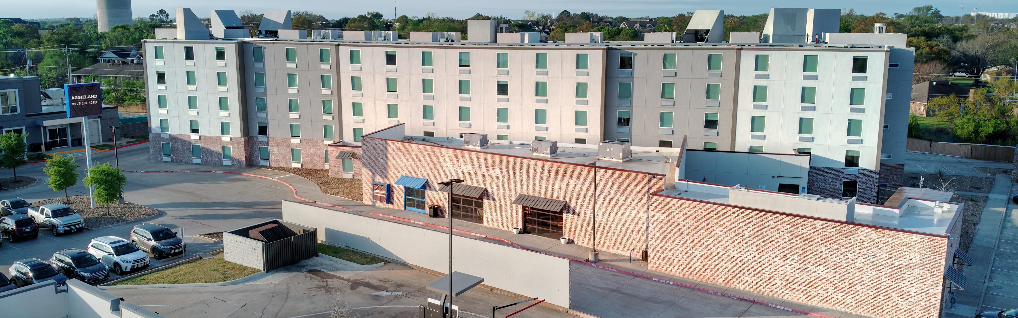 $hotelInfo.mediaDetails.welcomePhotos.primaryPhoto.caption}