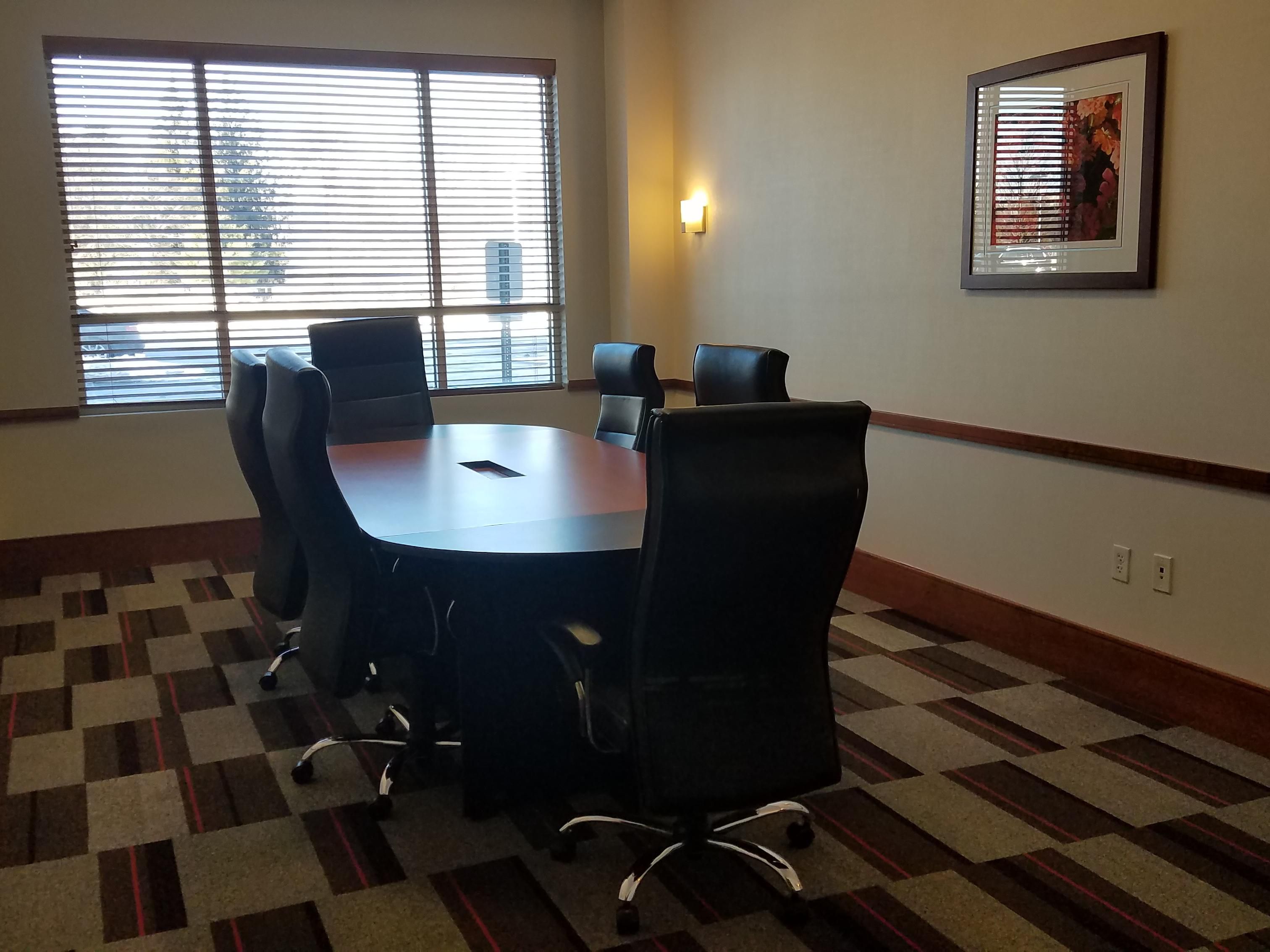 We offer three meeting rooms to accommodate boardroom or larger general session events. With our courteous agreement we make booking space easy. We offer Food and Beverage and AV packages to meet your required needs.
