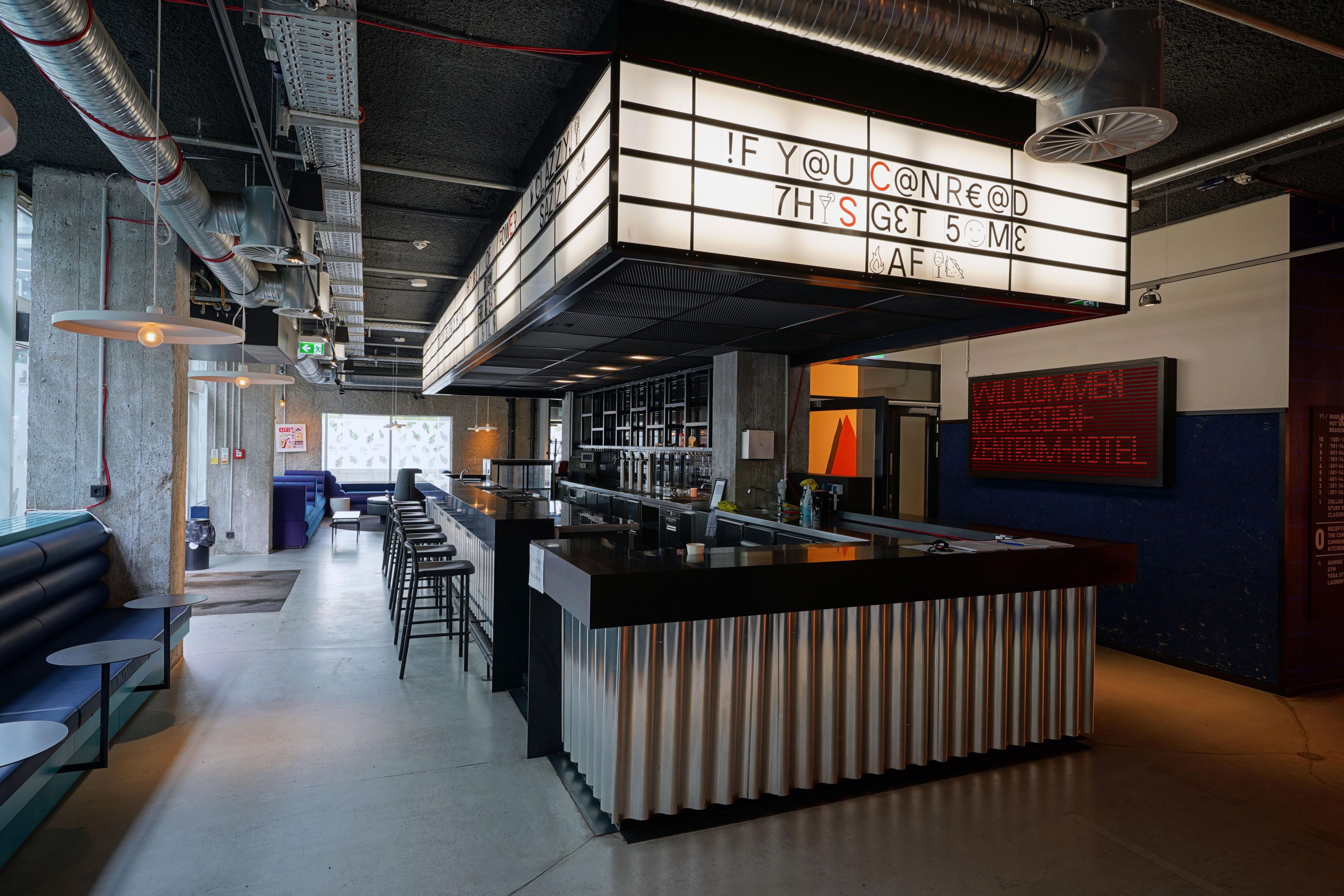 Treat yourself to one of our premium gins, or a refreshing draught beer. Need some caffeine? Speciality teas and coffees are available throughout the day. Furthermore, snacks are available if you're feeling peckish.