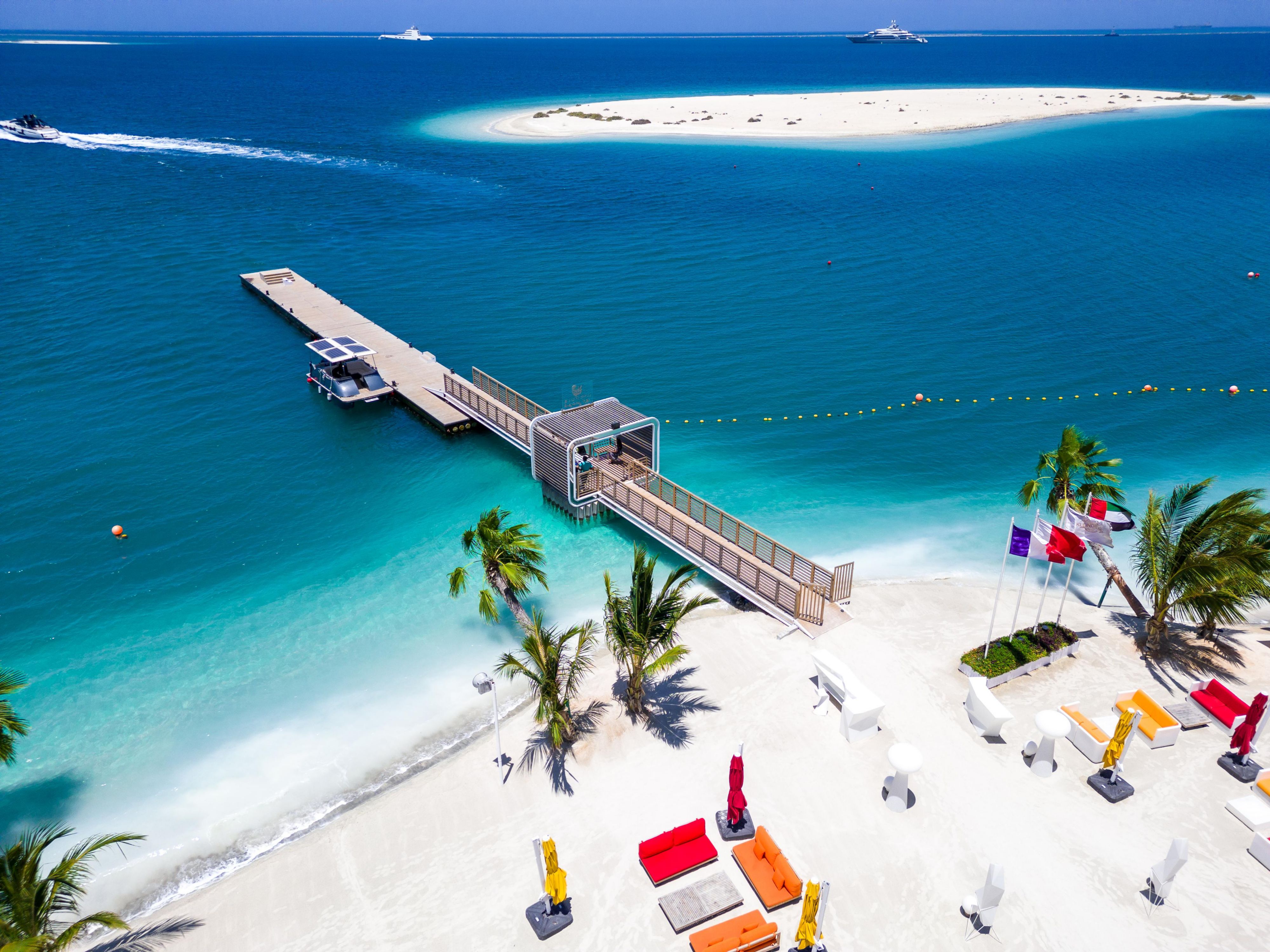 Kick off your island escape with ease, thanks to the public paid RTA parking. We’re pleased to provide shuttle buses approximately every 20 minutes to transport guests. Departing from Al Wasl Marine Station, boats leave every two hours, whisking you away to our hidden party gem on The World Islands.