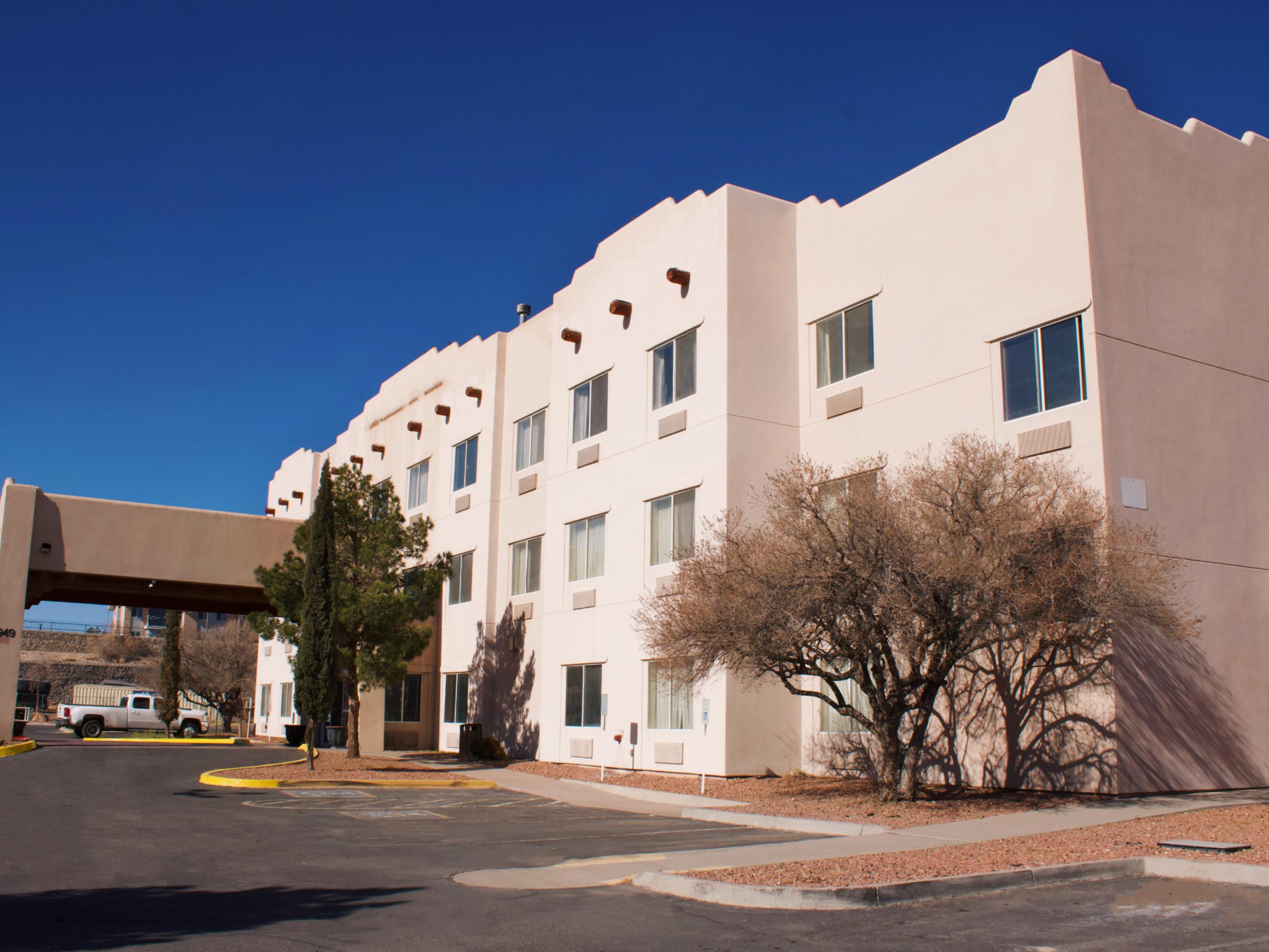 Our hotel is conveniently located near the University of Texas at El Paso (UTEP) campus. Whether you're cheering on the Miners or attending a conference, our location makes your UTEP experience hassle-free.