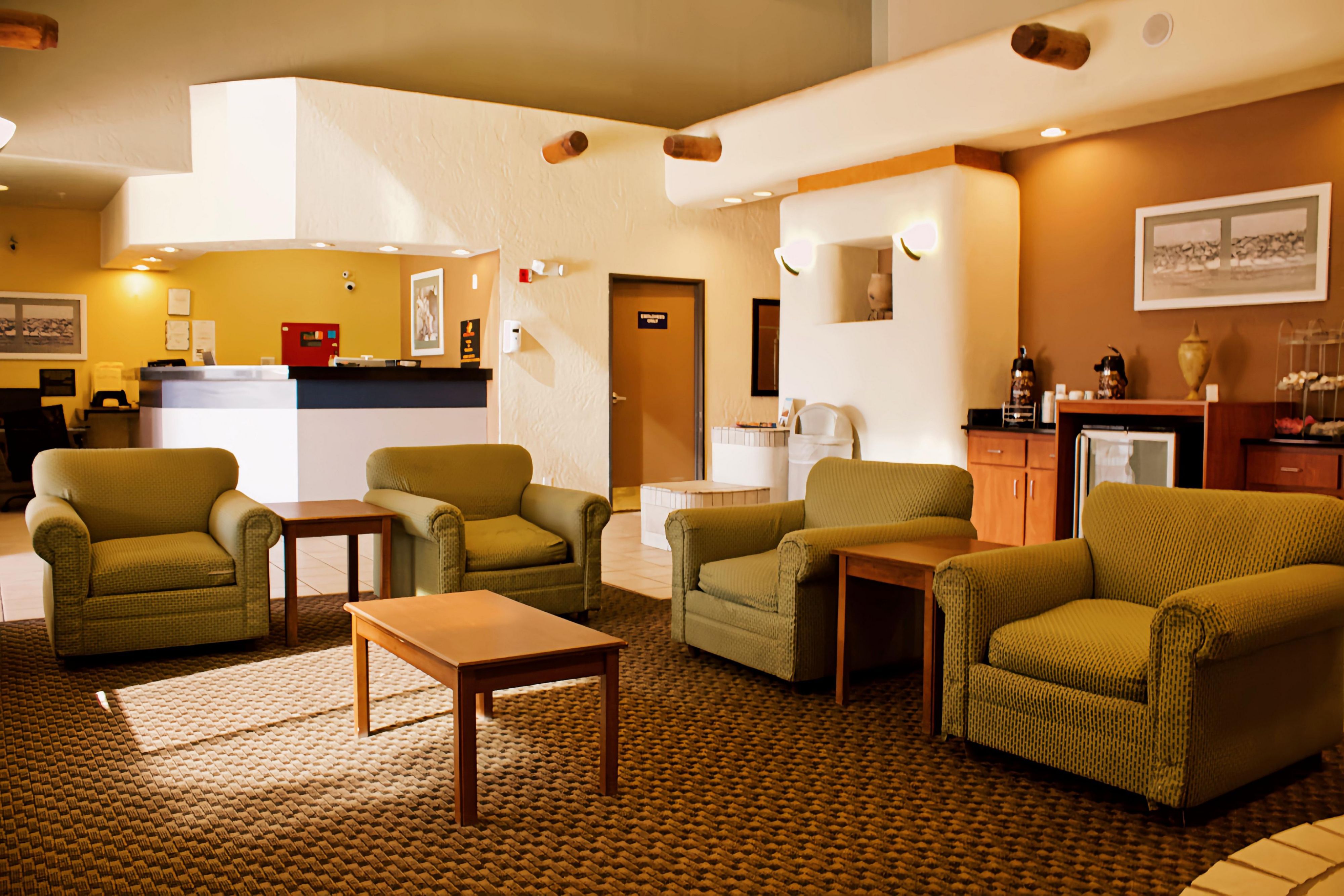 Enjoy our hotel's complimentary on-site parking. Grab coffee anytime in the lobby or make use of the free laundry facilities to keep your routine on track. Our 24-hour business center and modern fitness area help you stay productive and energized around the clock.