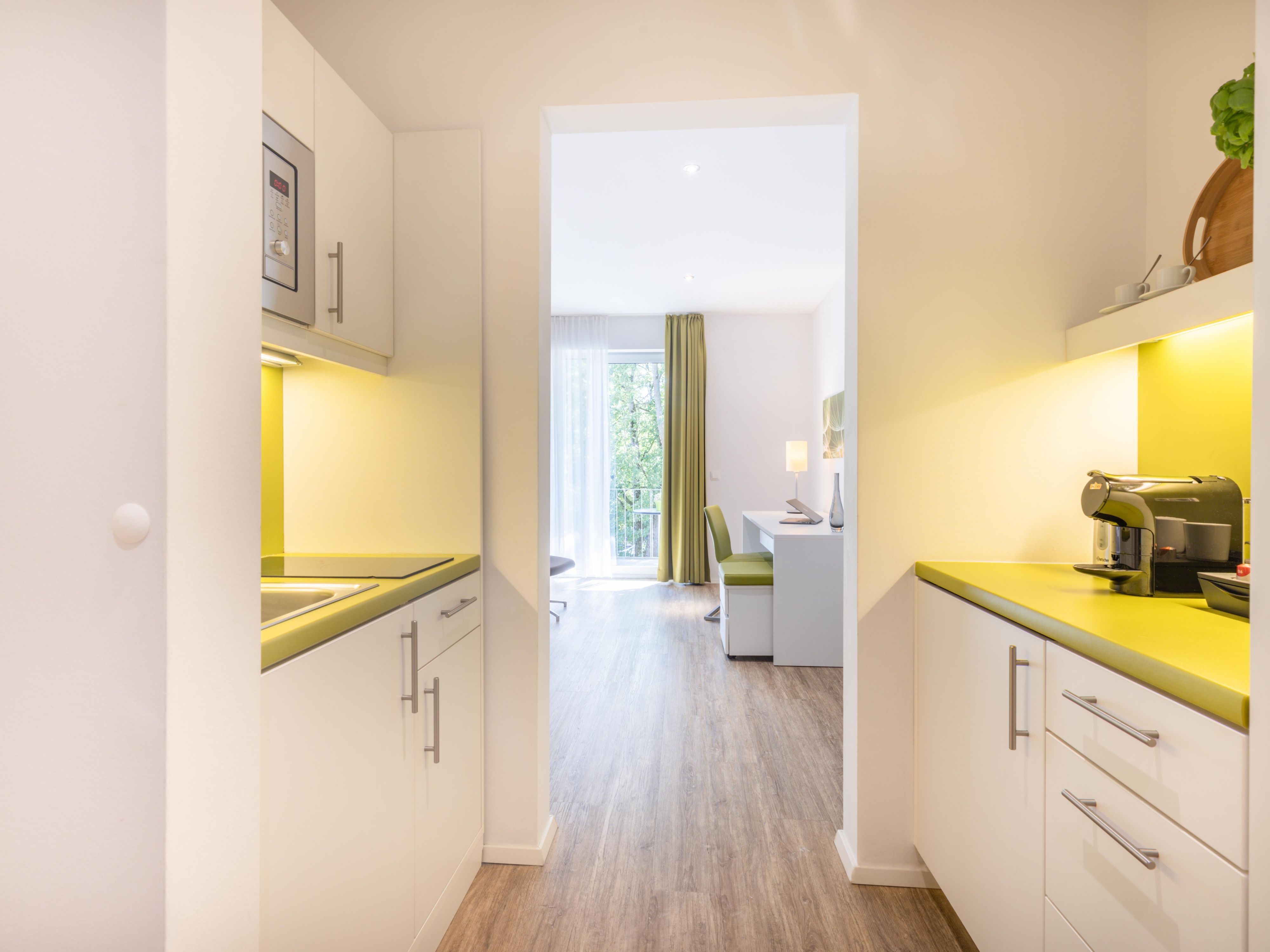Our serviced flats are perfect for extended stays, offering weekly cleaning, a fully equipped kitchenette, and separate dining and work areas. With modern furnishings, a balcony or terrace, and plenty of natural light, you'll feel right at home while enjoying the flexibility and comfort you need.