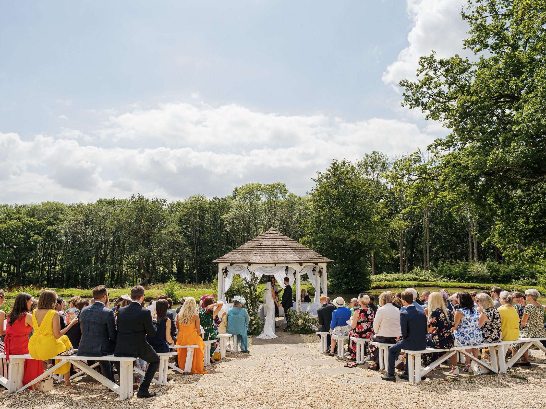 Set in 22 acres of picturesque countryside, voco Lythe Hill’s Gazebo is the most picturesque setting for your outdoor wedding. We recommend considering a singer or musician to perform during your outside ceremony, this really helps to create such a wonderful and natural ambience. 