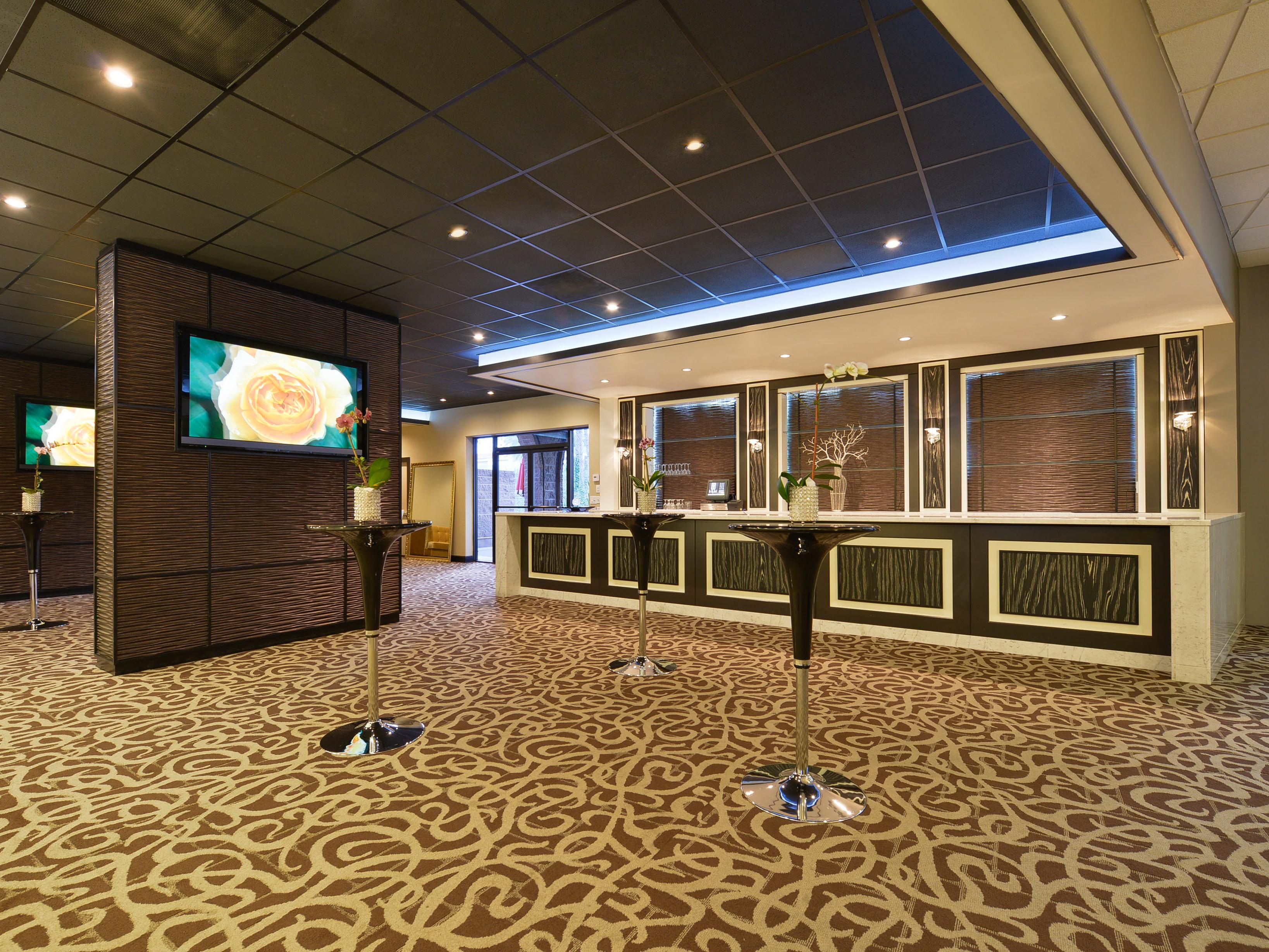 No ordinary Lobby!  Our Pre-Function is buzzing at break times.