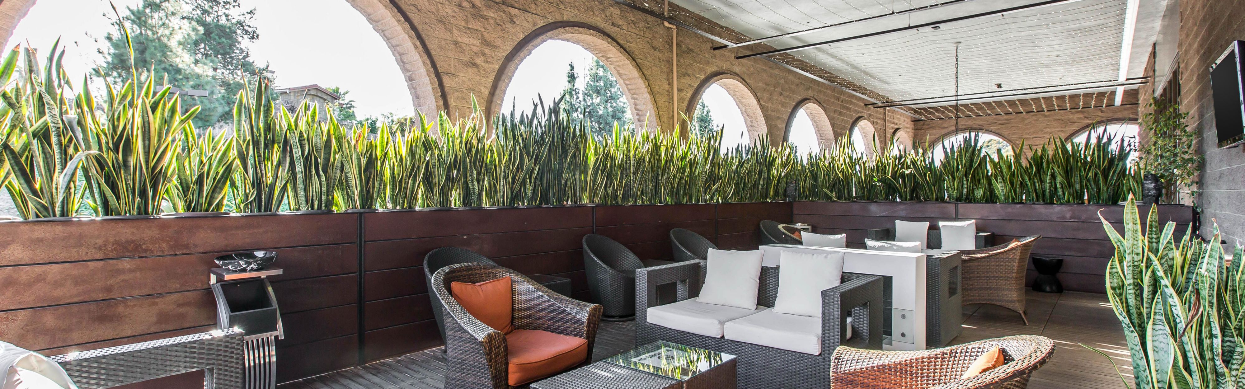 Spacious patio for relaxing