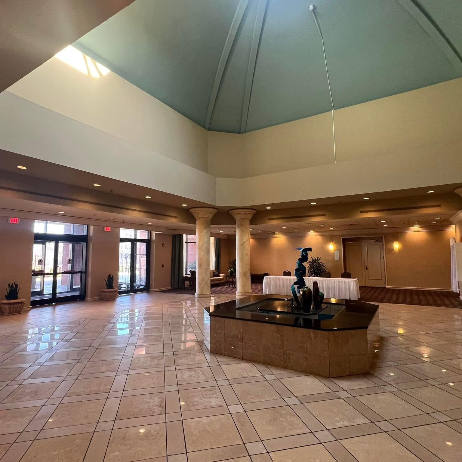 Desde el check-in hasta el check-out, nuestro personal garantiza una estancia confortable.