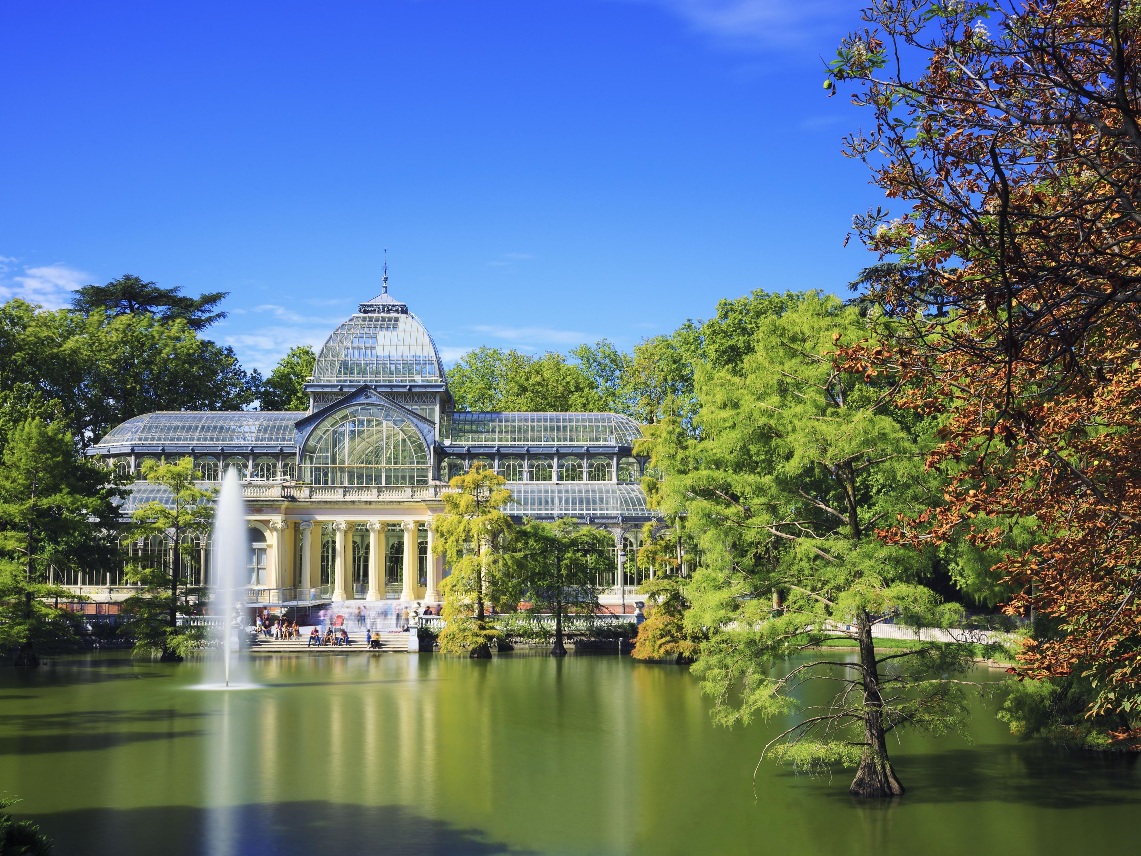 Planning a last-minute city escape or looking ahead to 2026? Now is your chance to save up to 15% with our Book Early and Save offer. As an IHG One Rewards member, you can book your stay with us by 15 July 2025 and take full advantage of this exclusive deal by looking for the Member Sale tags.