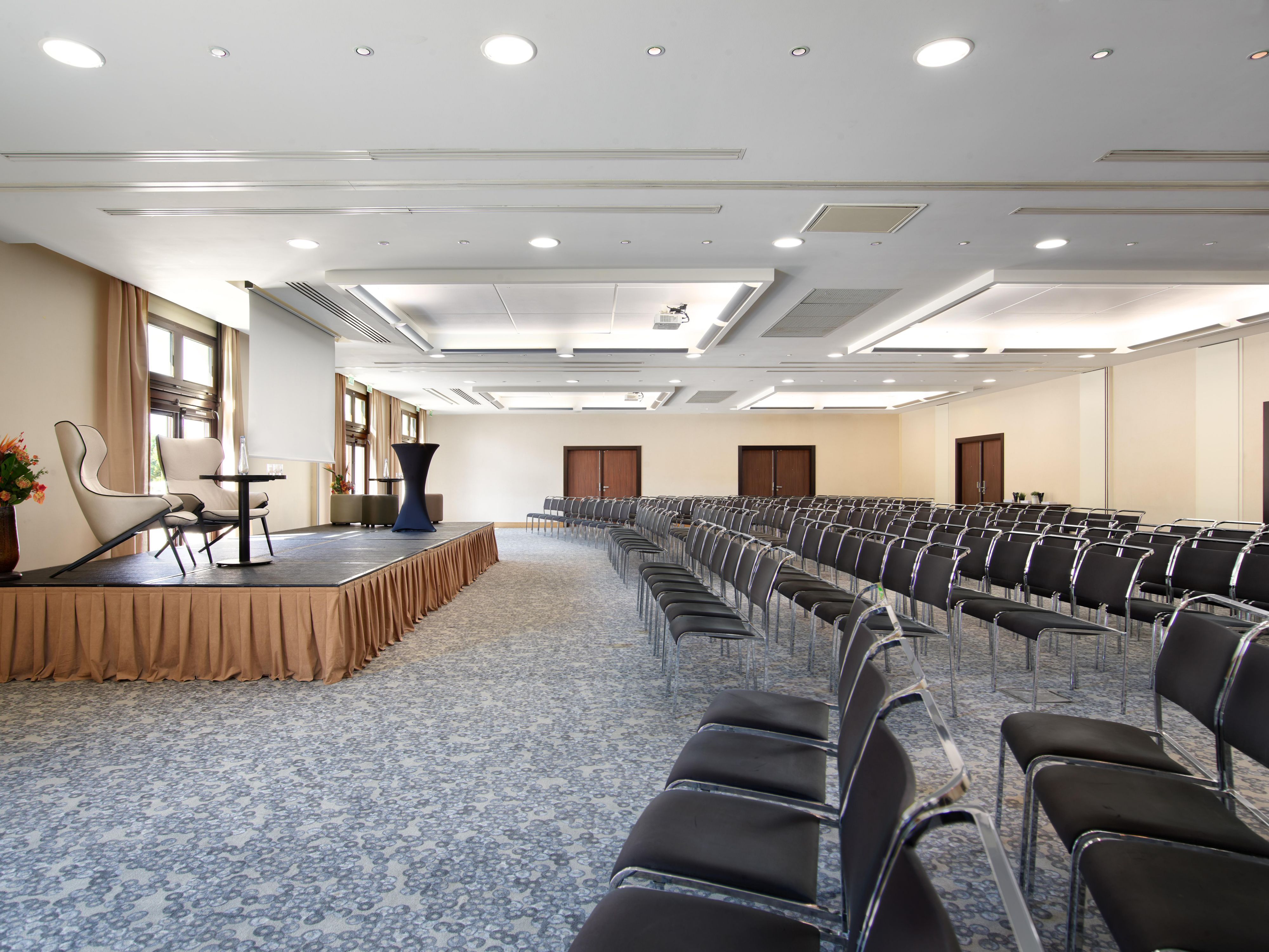 Hotel Paris, Marne-la-Vallée offers 32 versatile meeting rooms, modern AV equipment, high-speed Wi-Fi, and professional event support. Indoor and outdoor spaces, flexible seating, and on-site catering ensure seamless conferences, workshops, and social events for up to 300 guests.