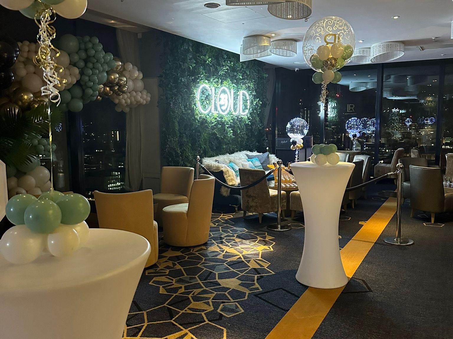Whether you are planning an intimate celebration or a grand affair, we have every detail covered. Host your ceremony or reception in our elegant event spaces, and stay the night in one of our luxurious suites, with sweeping views of the Manchester skyline providing the perfect backdrop for your special day.