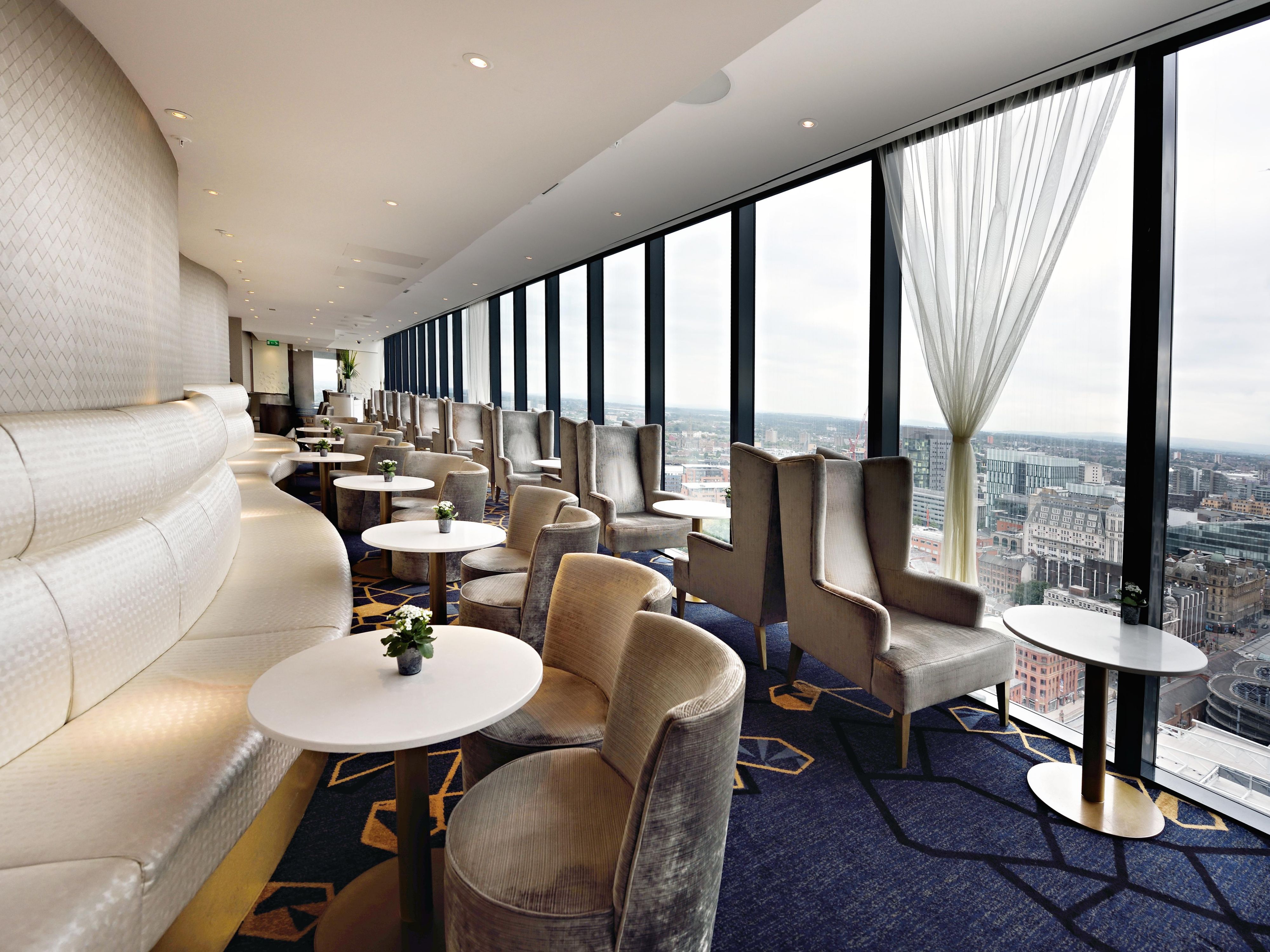 Experience world-class hospitality at our Club Lounge, where every detail is tailored to make your stay truly exceptional, with all-day refreshments including tea, coffee and soft drinks, and an evening selection of spirits, wine and canapés served from 6 pm to 8 pm (5 pm to 7 pm on Fridays and Saturdays).