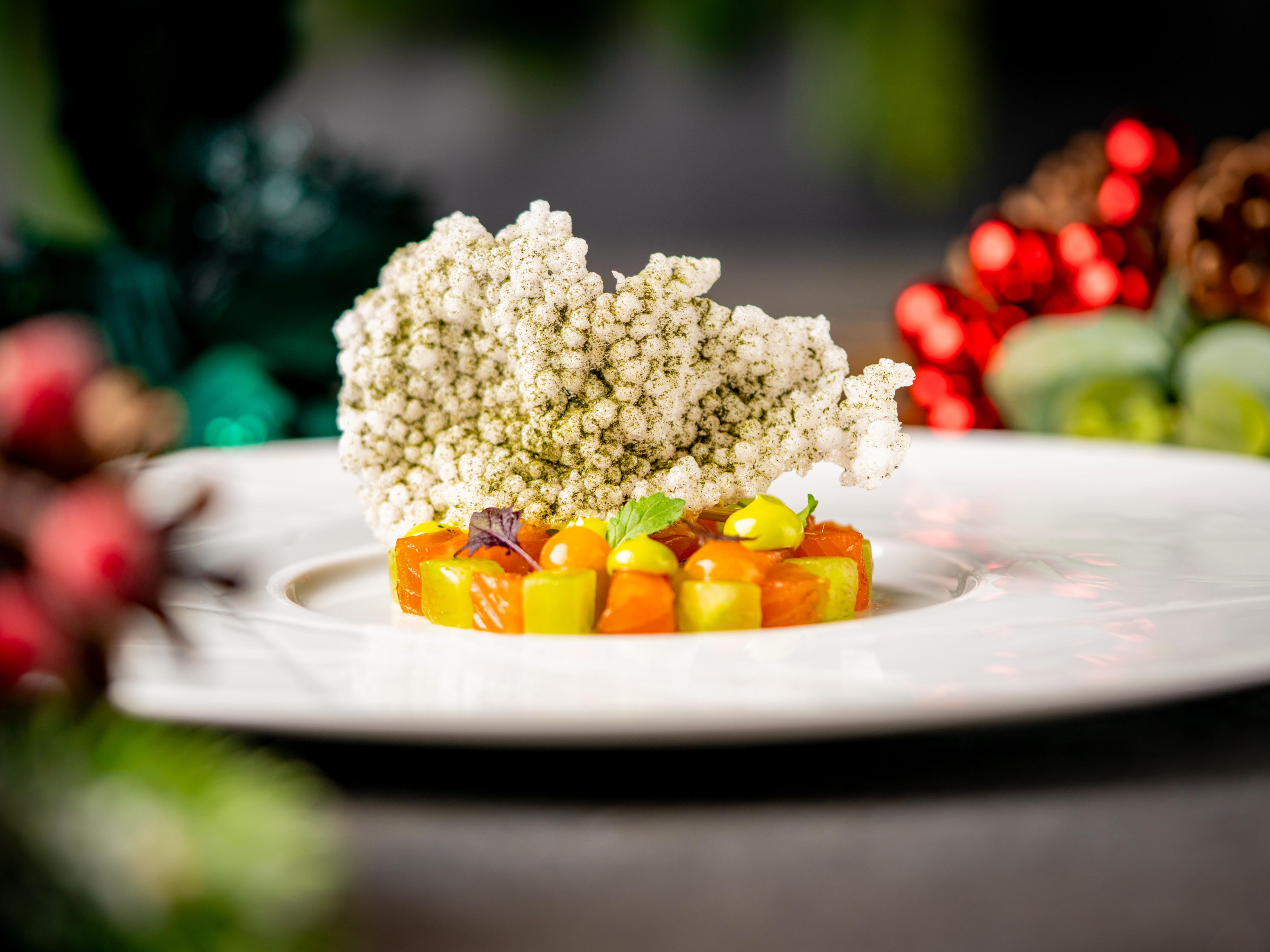 Gather friends and family for a memorable Christmas experience from 21st November. Begin your evening with two courses from our Winter À La Carte Menu, accompanied by a glass of wine at Podium Restaurant. Then head up to Cloud 23 to enjoy a festive cocktail while taking in the sparkling city skyline.