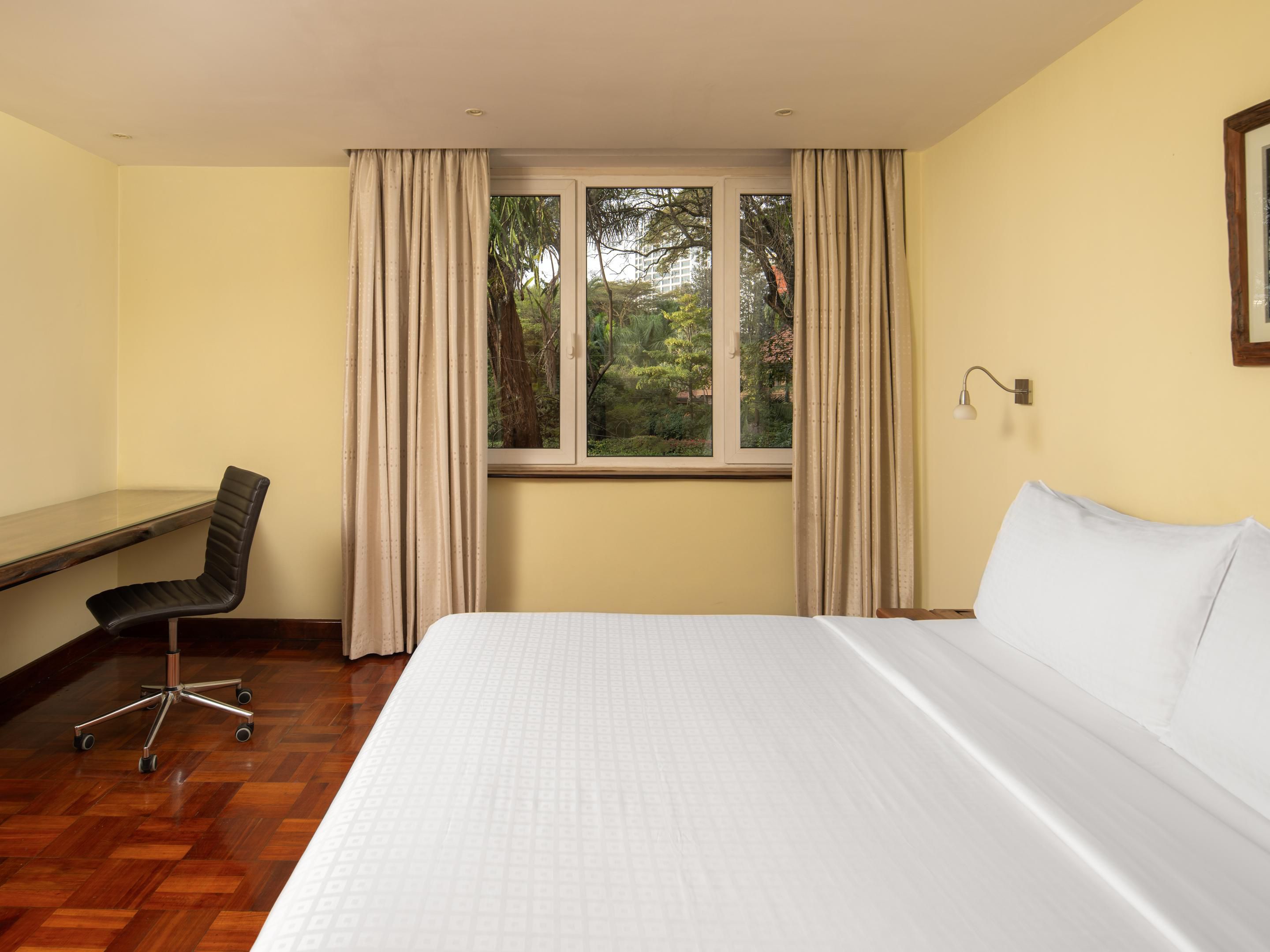 Let relaxation take the lead in our One-Bedroom Suites