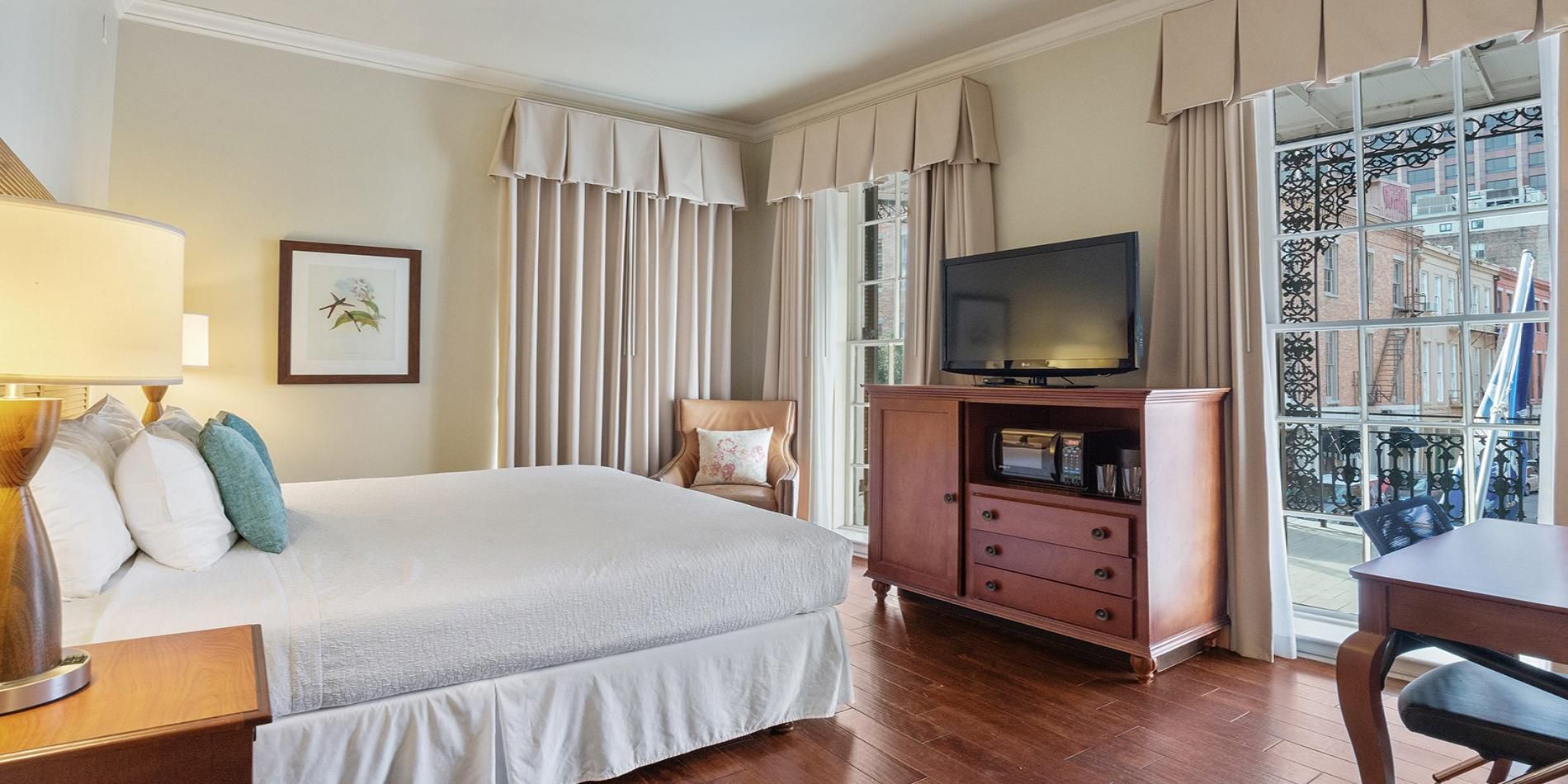 Hotels In New Orleans Louisiana St James Hotel