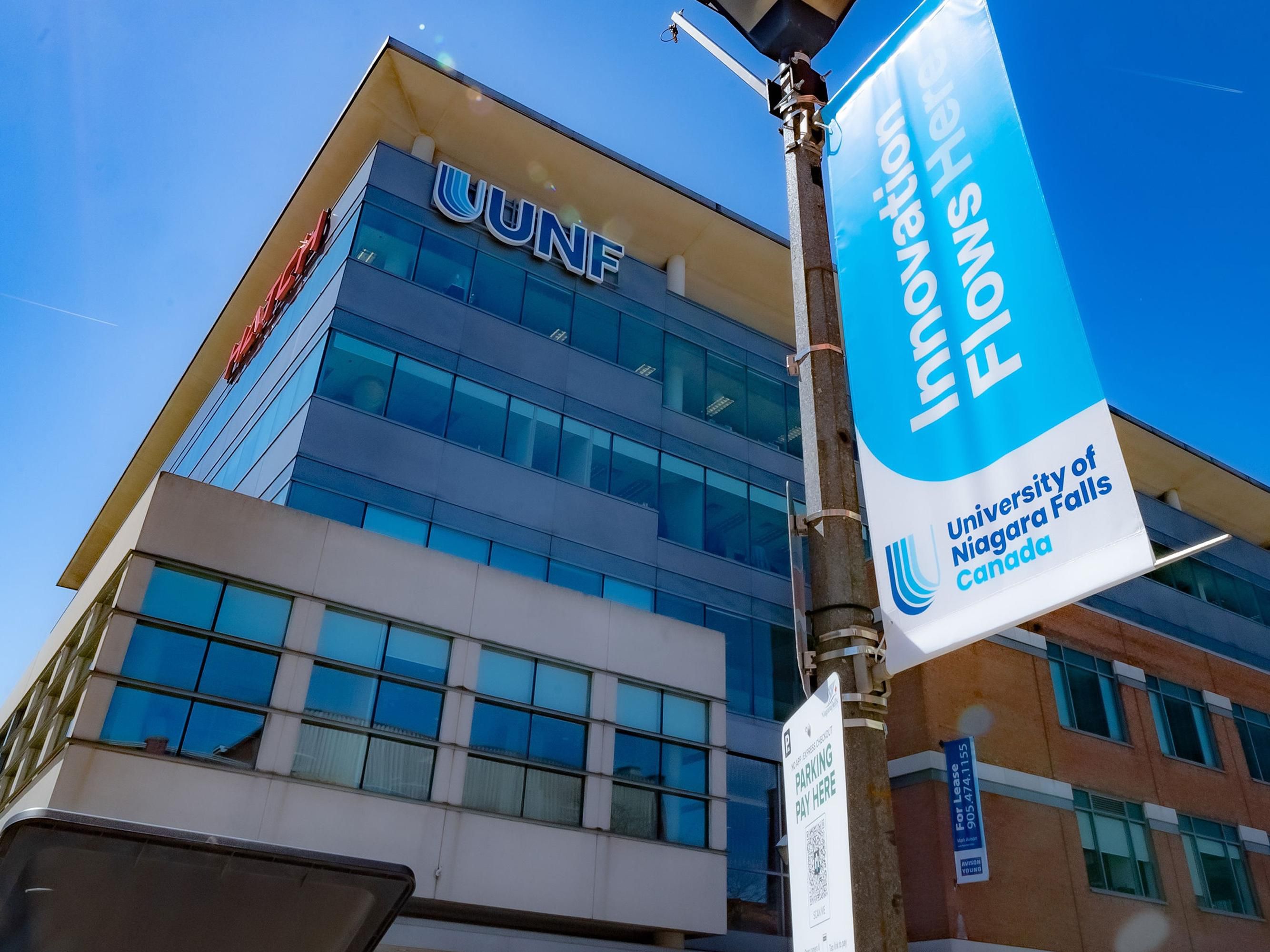 Experience comfortable and convenient accommodations near the University of Niagara Falls Canada at our perfectly located hotel by the Falls. Enjoy modern amenities, exceptional service, and easy access to both campus and the breathtaking beauty of Niagara Falls. Reserve now.