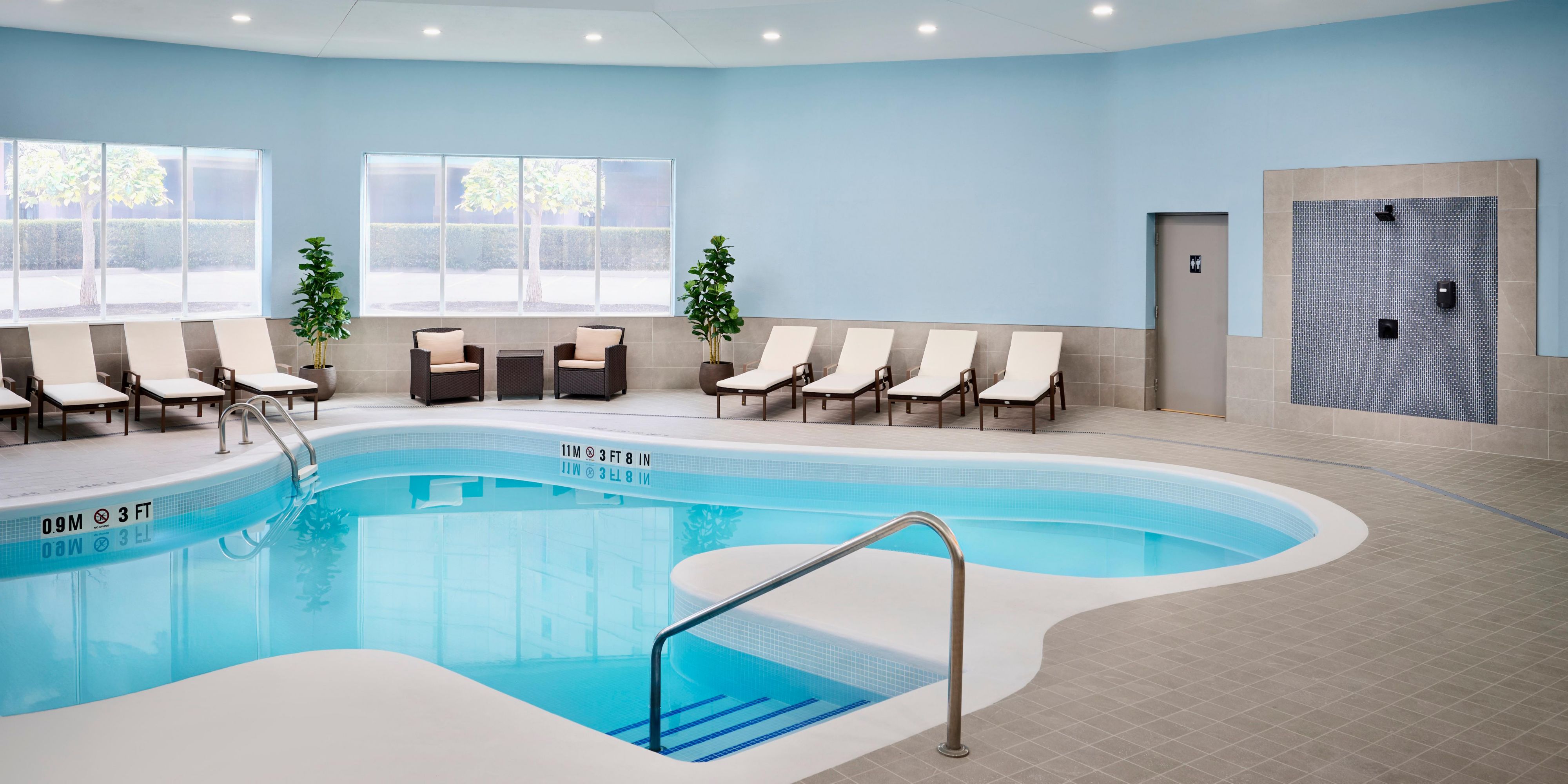 Large indoor pool 